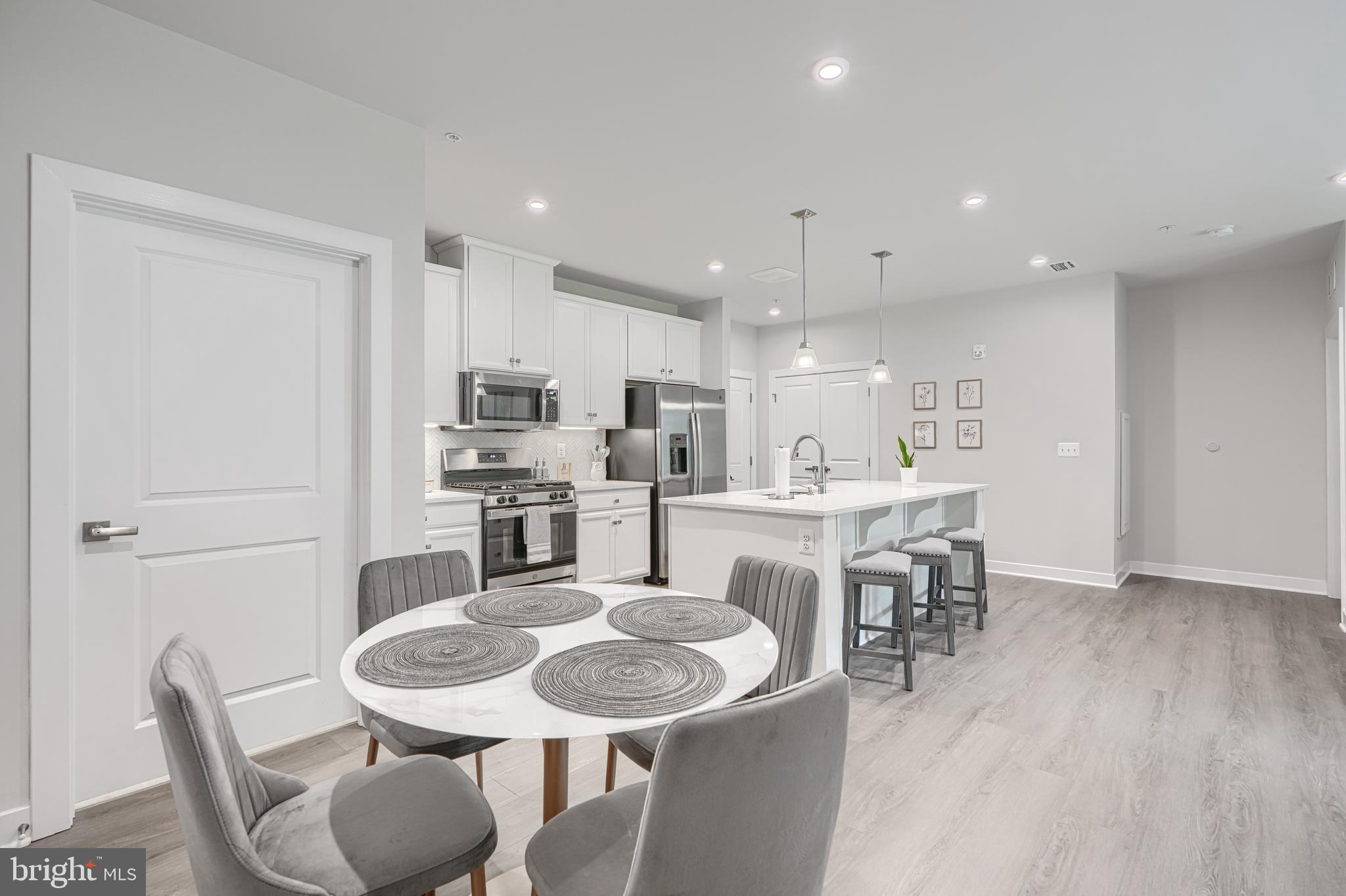 TURF VALLEY - Residential