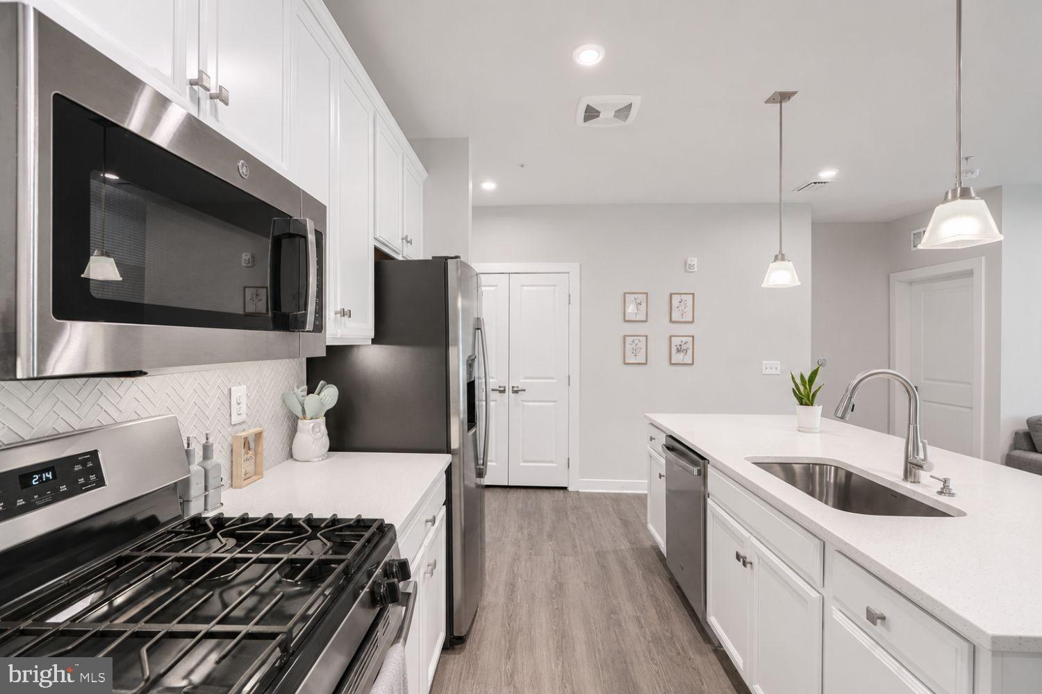 TURF VALLEY - Residential