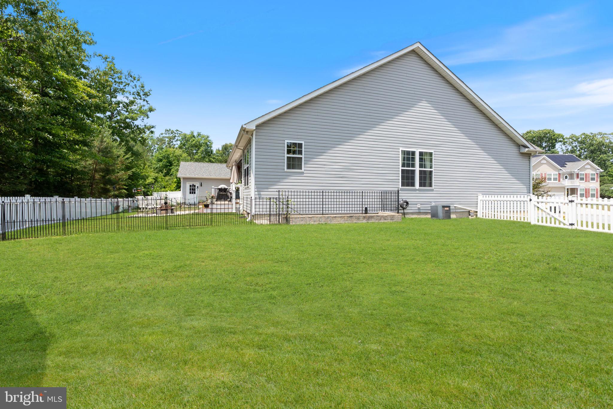 CLEMENTS LANDING - Residential