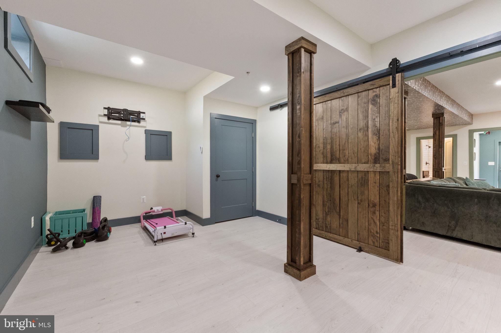 CLEMENTS LANDING - Residential