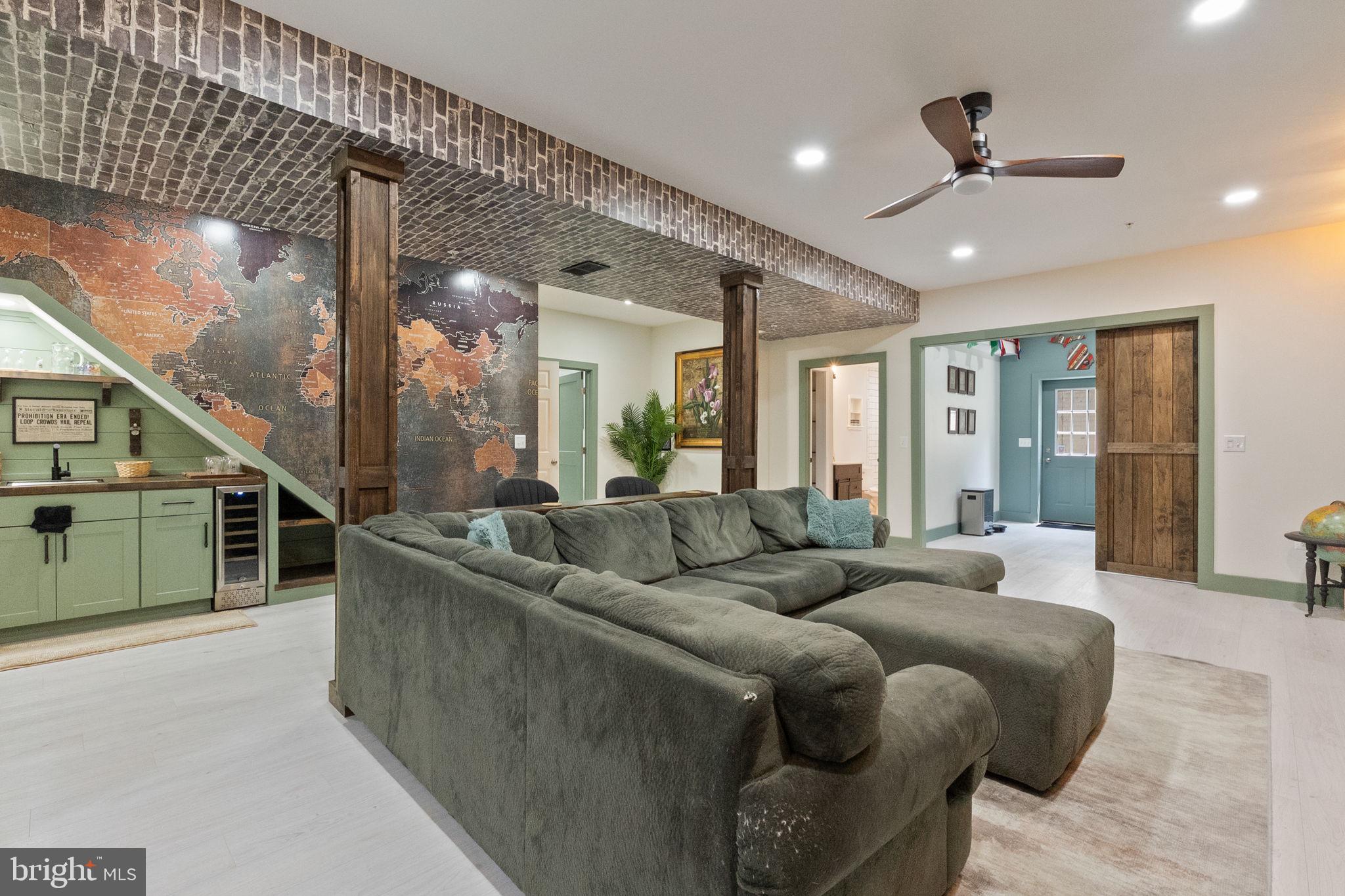 CLEMENTS LANDING - Residential