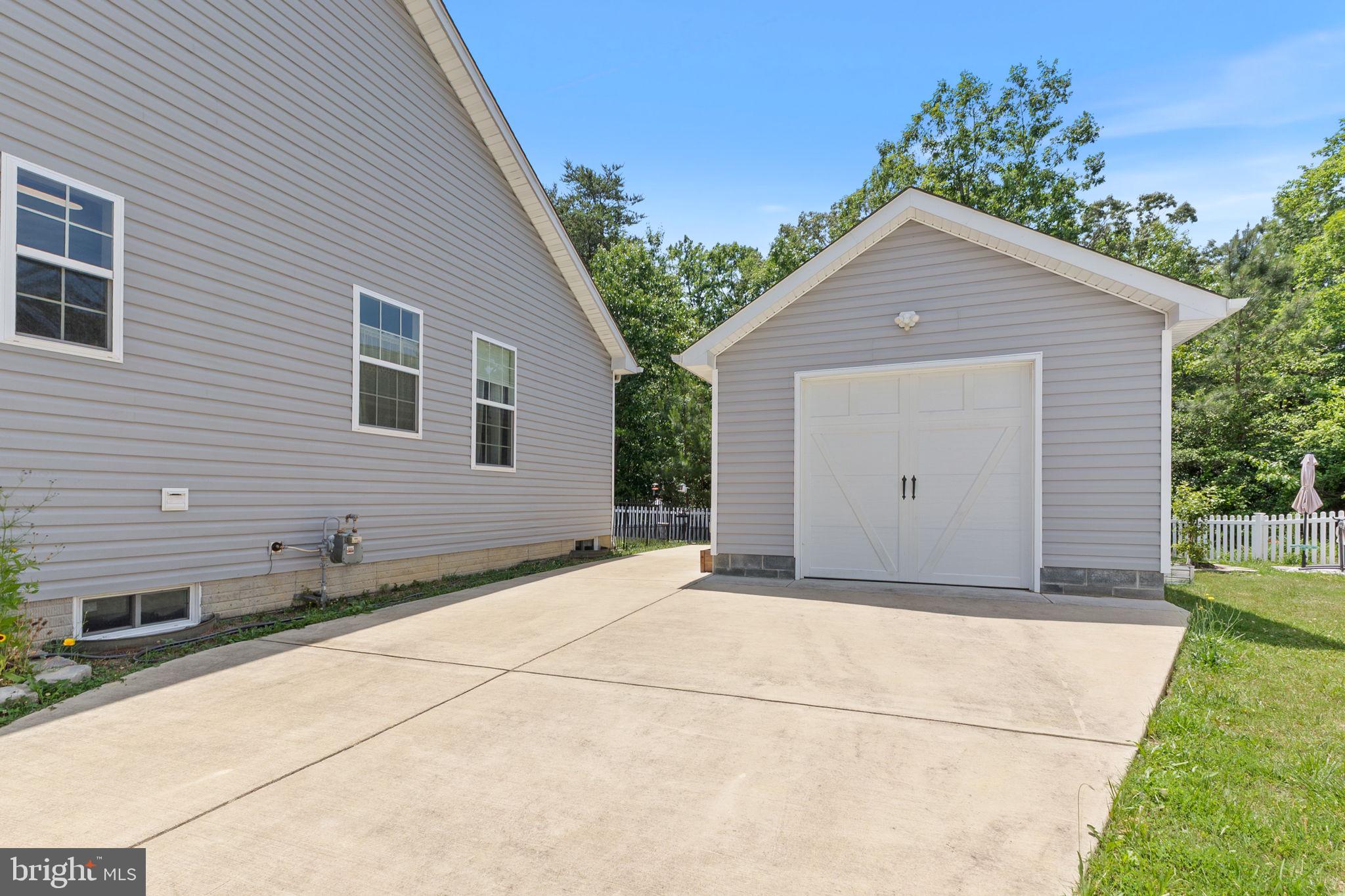 CLEMENTS LANDING - Residential
