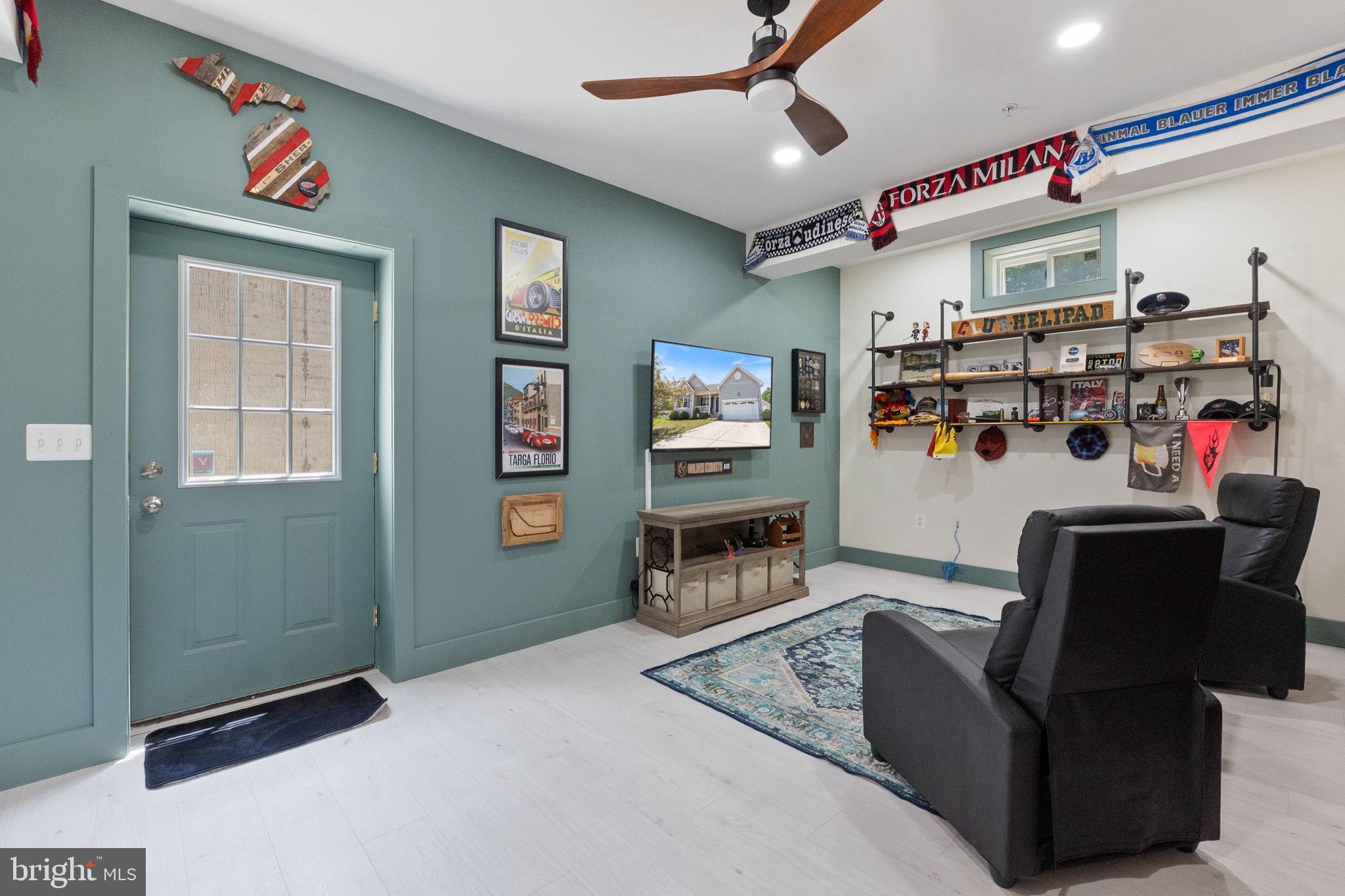 CLEMENTS LANDING - Residential