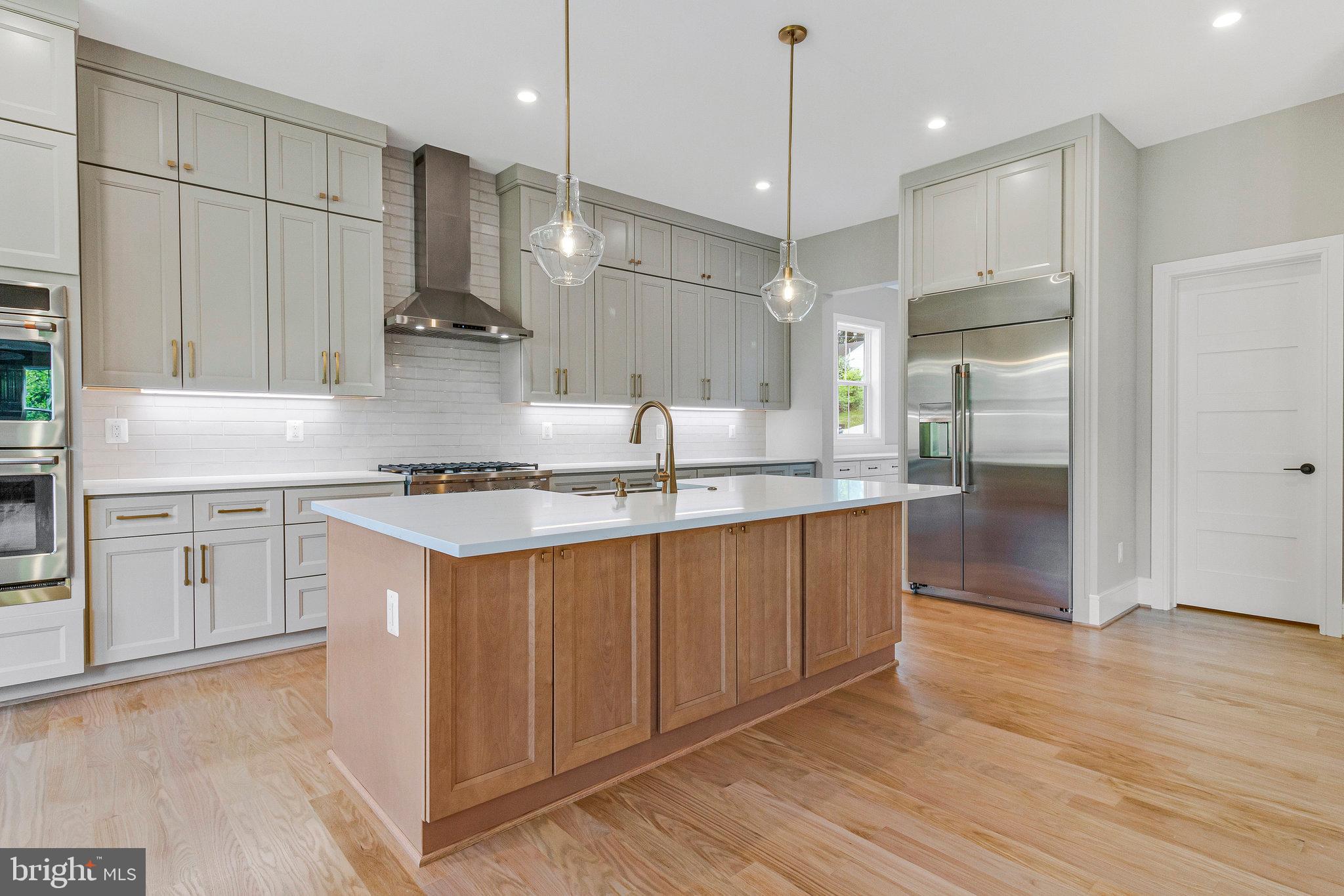 BRILYN PARK - Residential