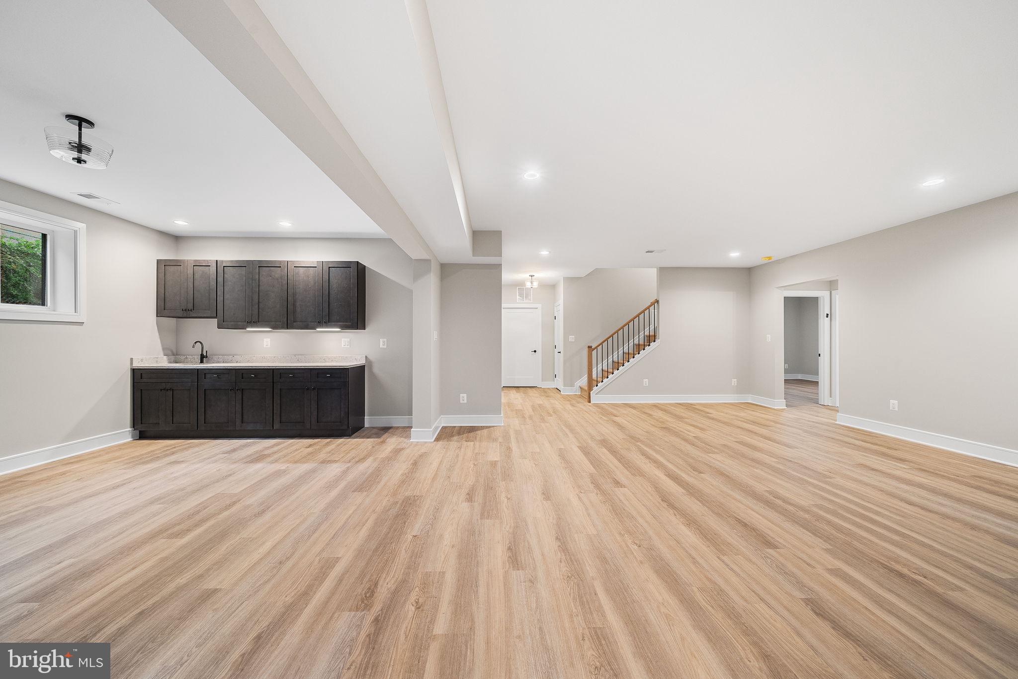 BRILYN PARK - Residential