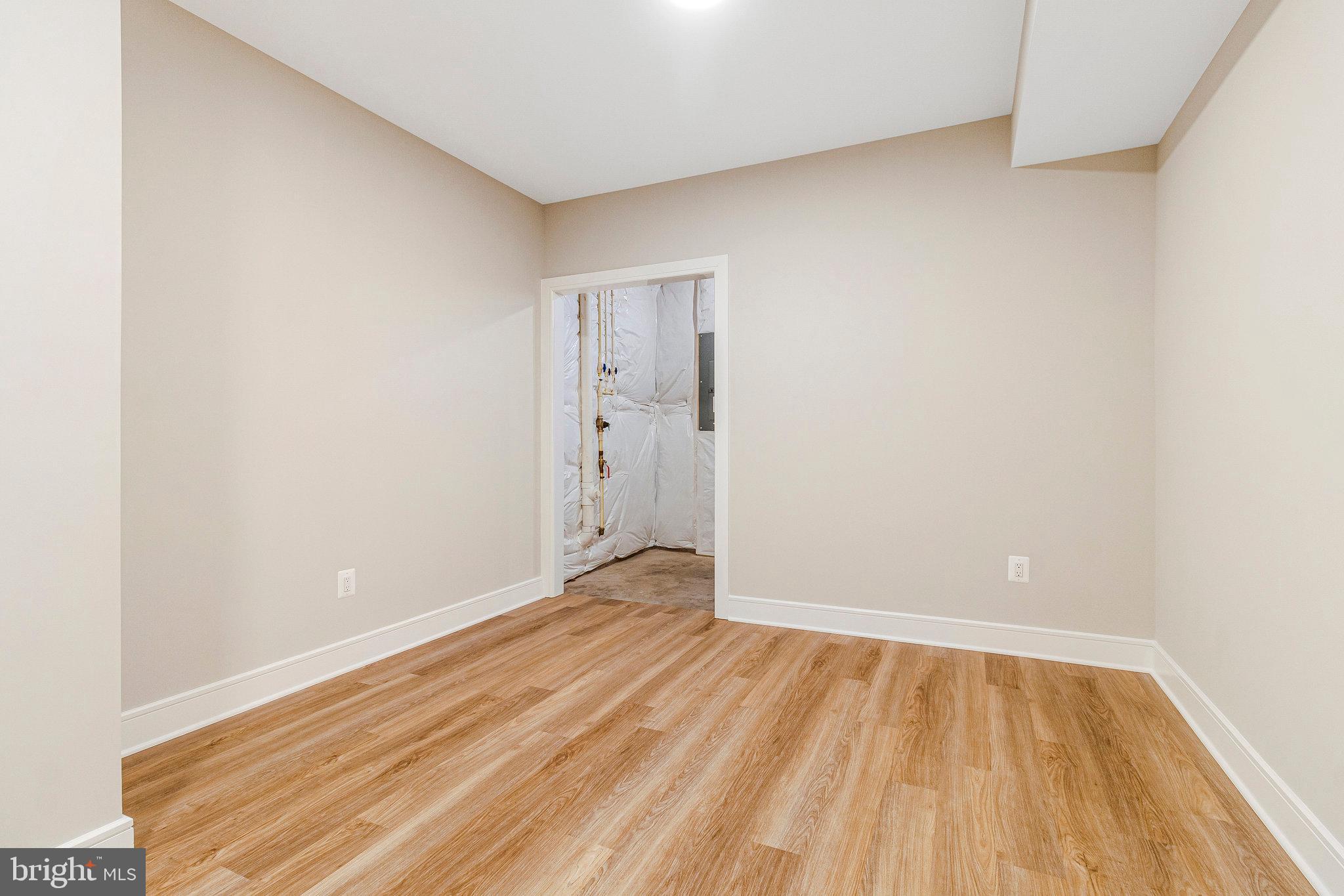 BRILYN PARK - Residential