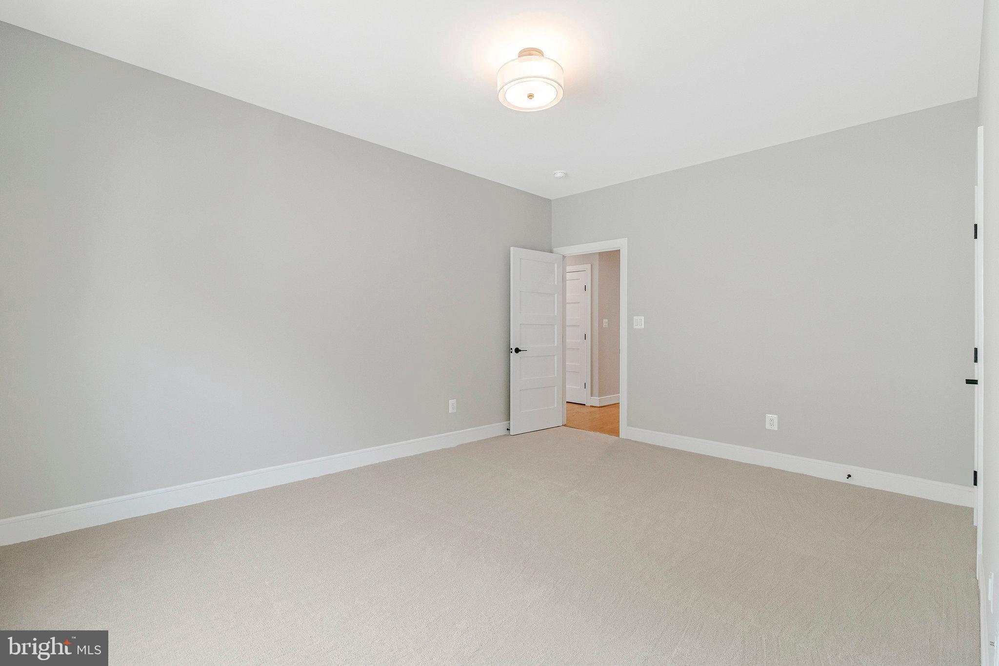 BRILYN PARK - Residential