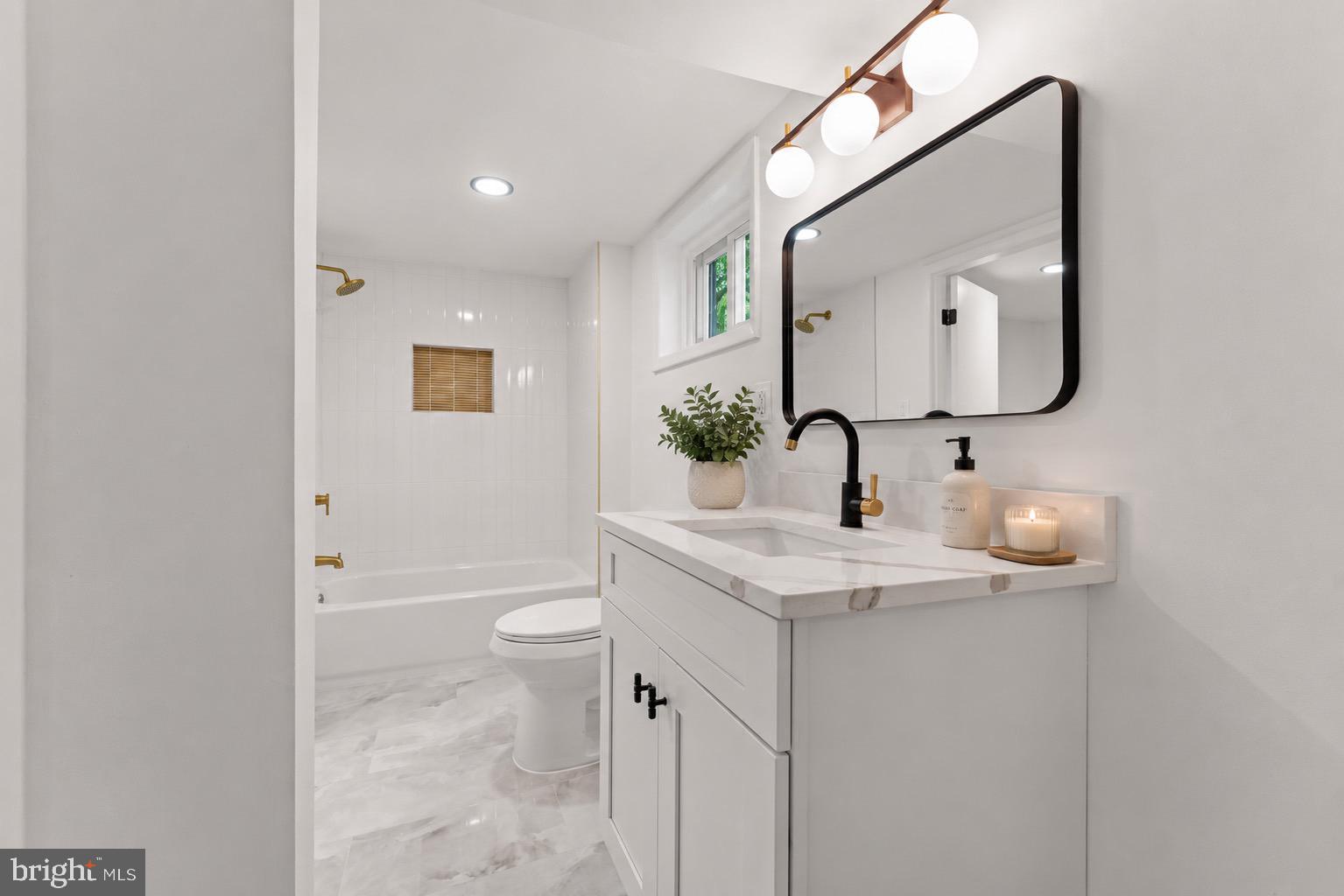 BRADBURY PARK - Residential