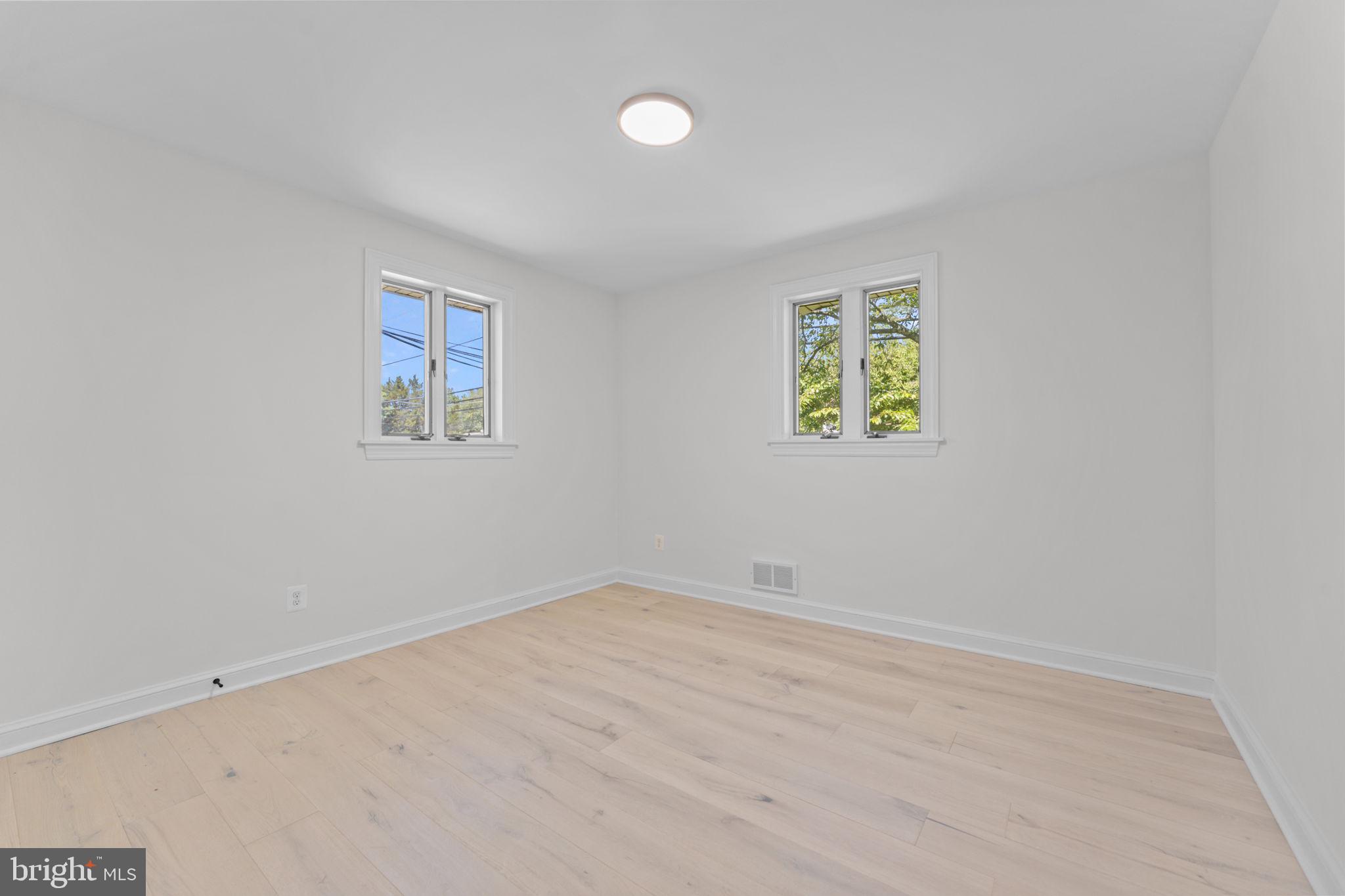 BRADBURY PARK - Residential