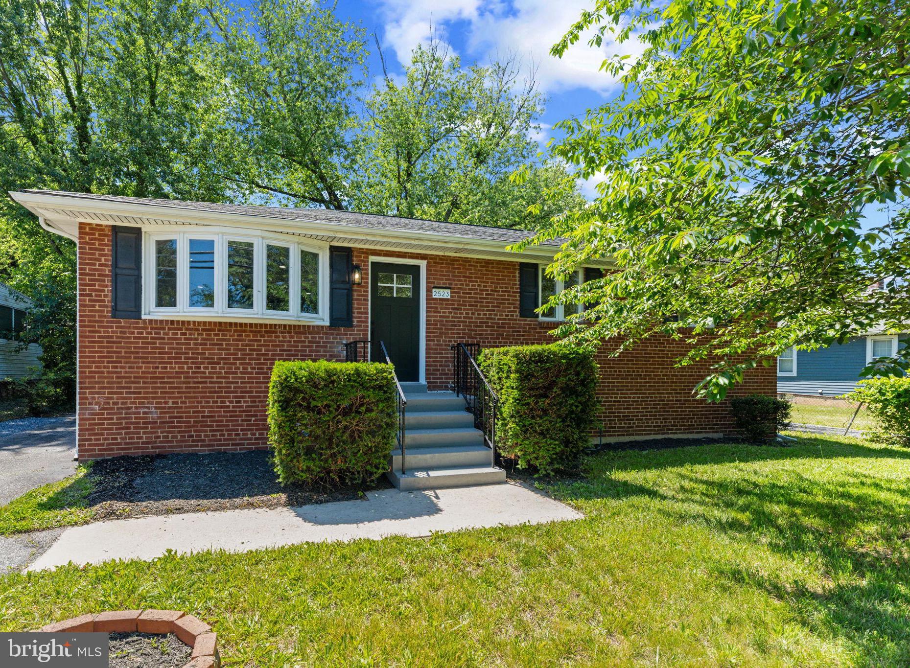 BRADBURY PARK - Residential