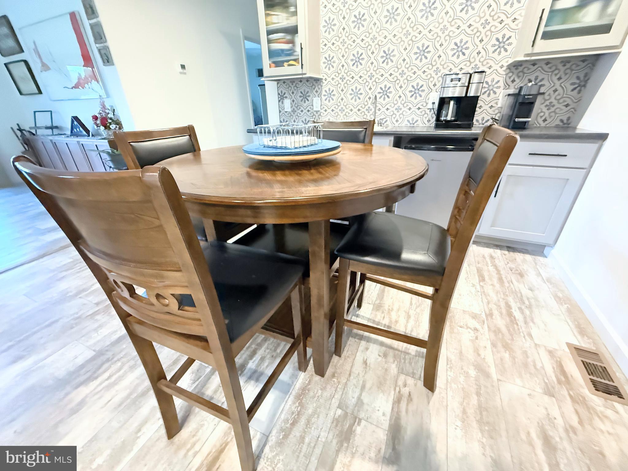 POTNETS CREEKSIDE - Residential