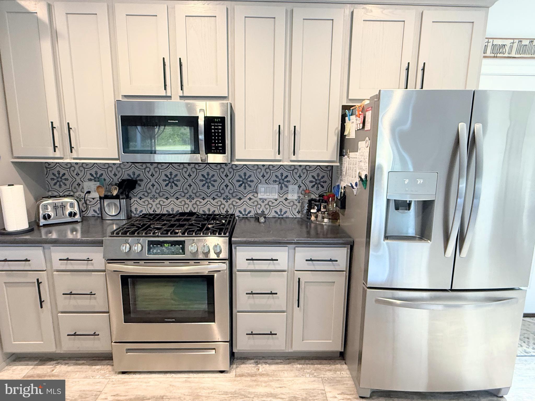 POTNETS CREEKSIDE - Residential