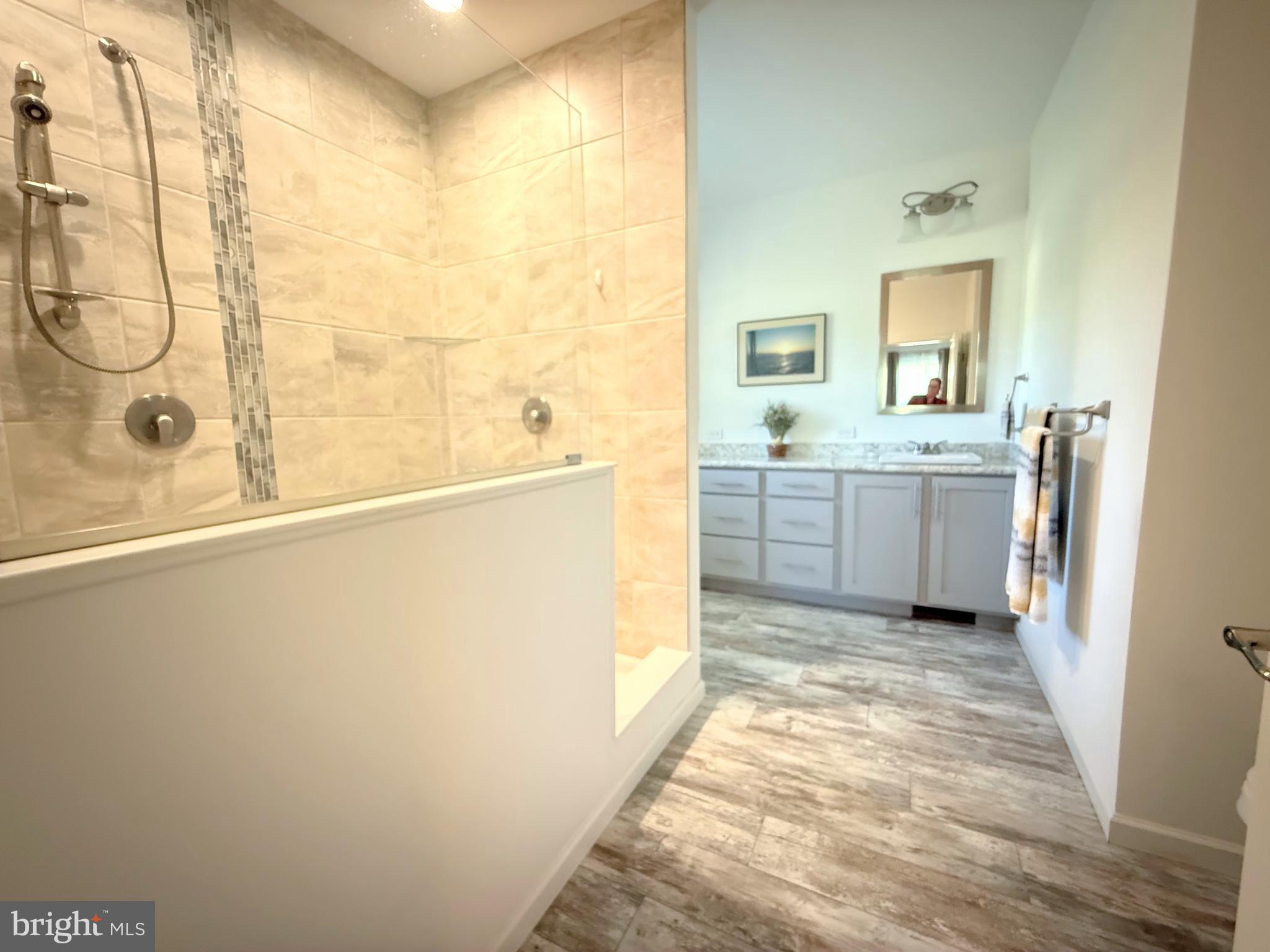 POTNETS CREEKSIDE - Residential