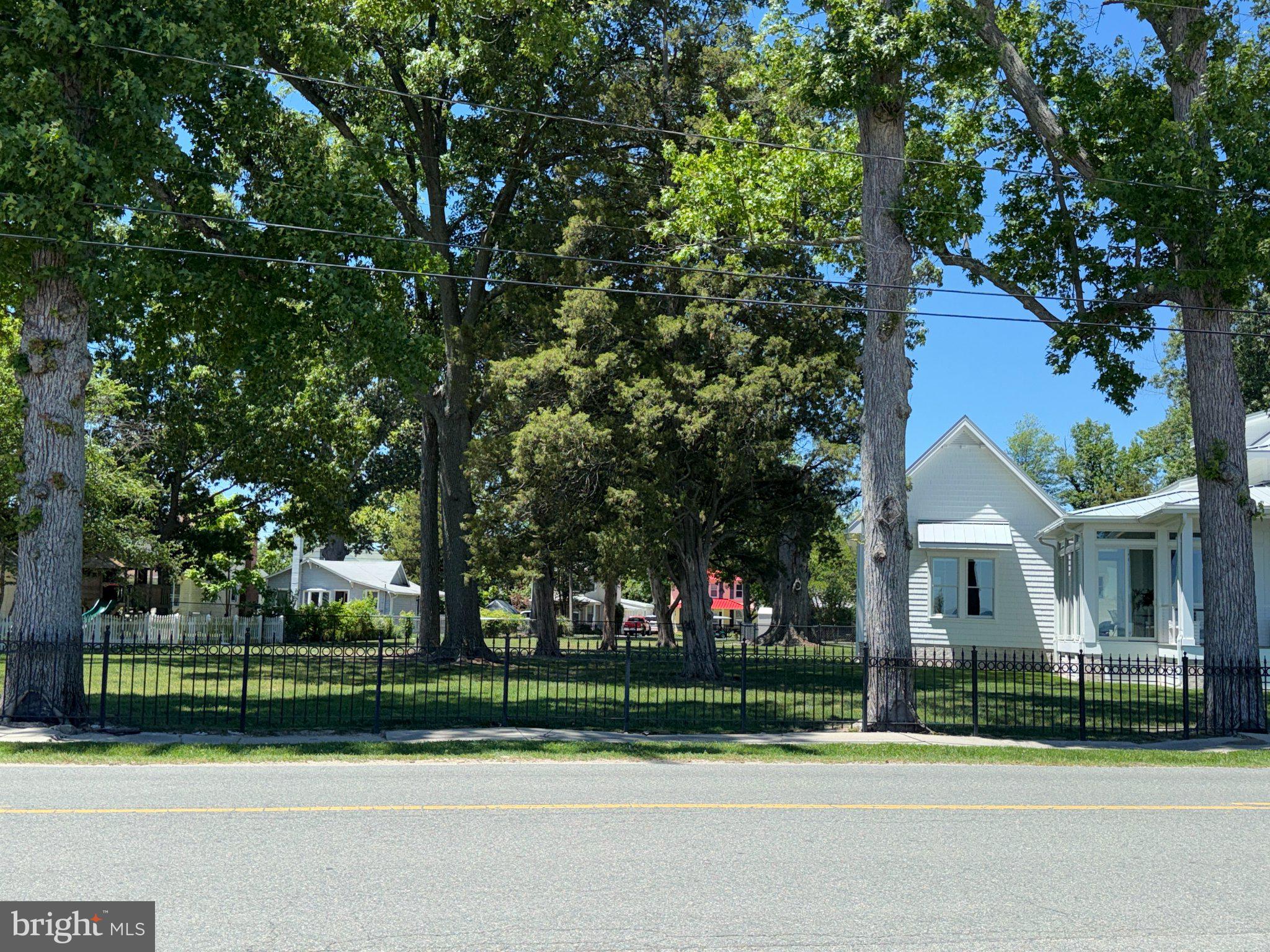 PLACID BAY ESTATES - Residential