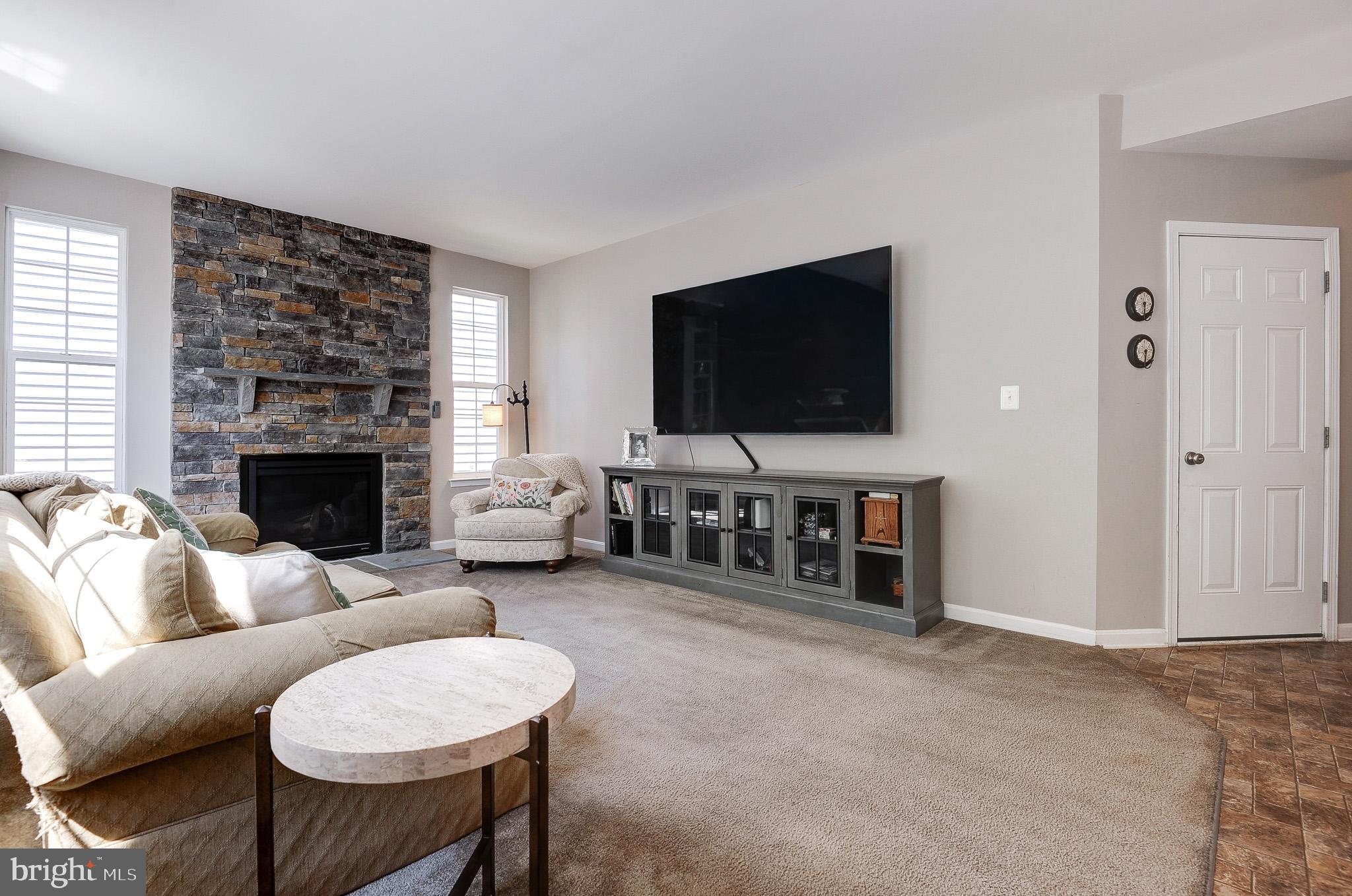MOUNTAIN VALLEY - Residential