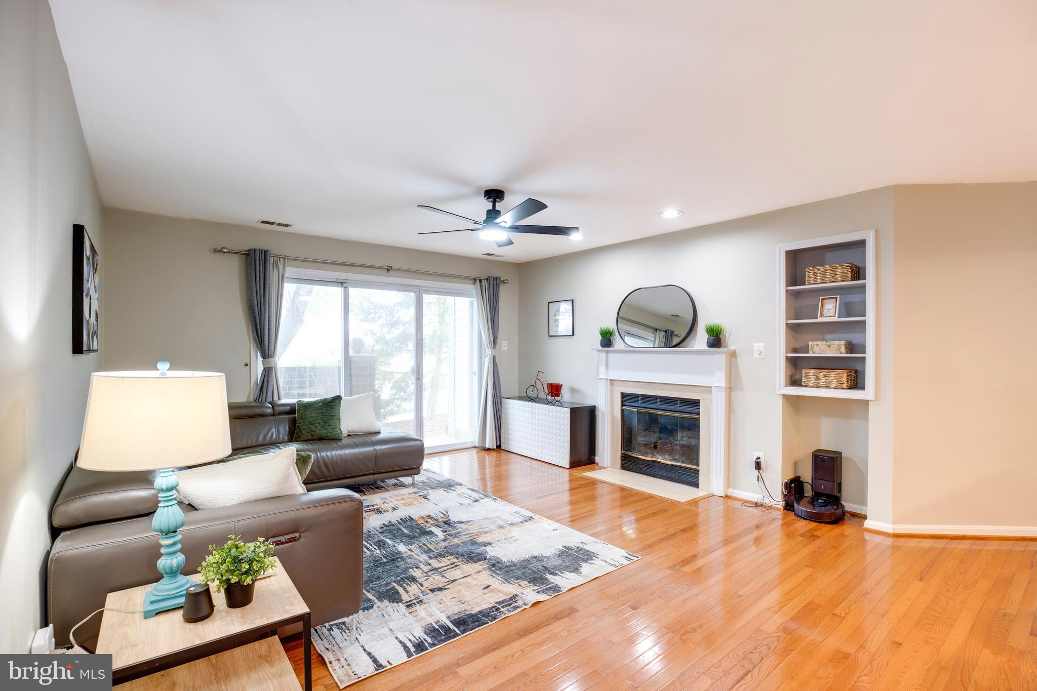 LAFAYETTE FOREST - Residential Lease