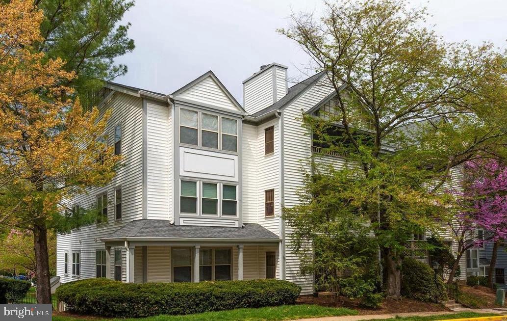A landlord accepted an application, and he canceled the Open house on Saturday.