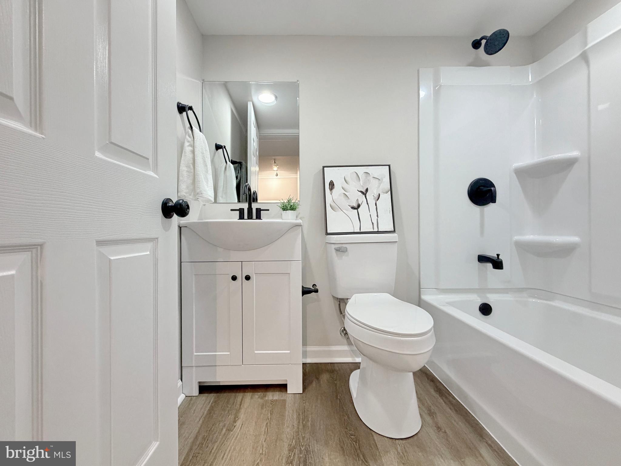 WARRINGTON HILLS - Residential