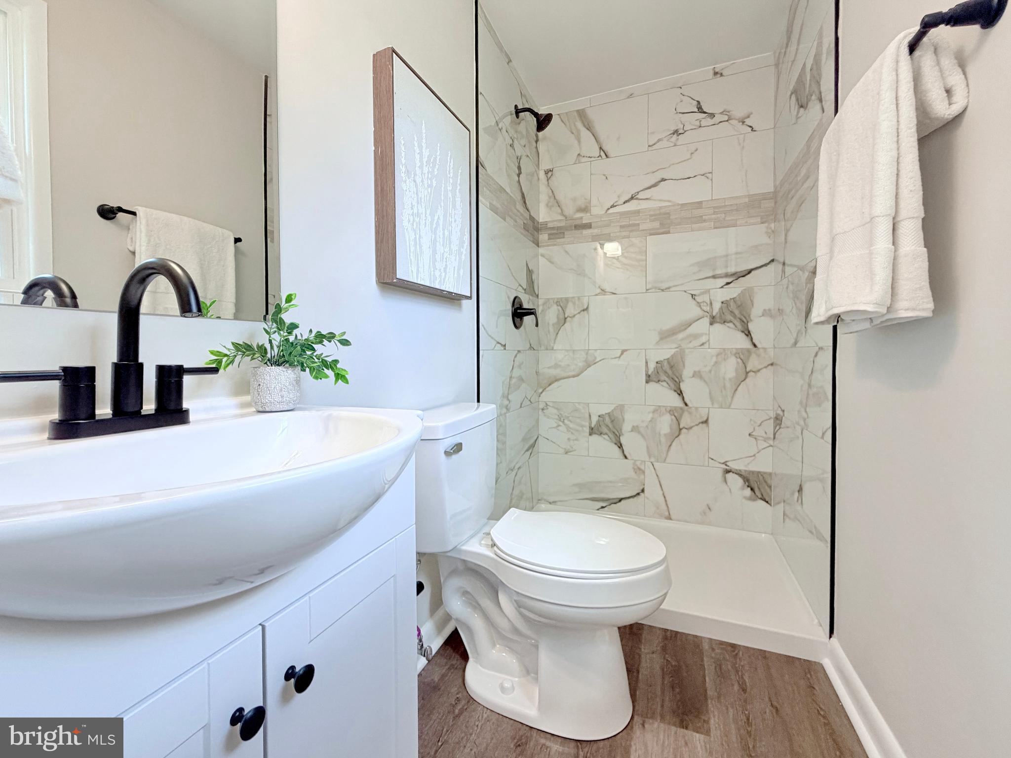 WARRINGTON HILLS - Residential