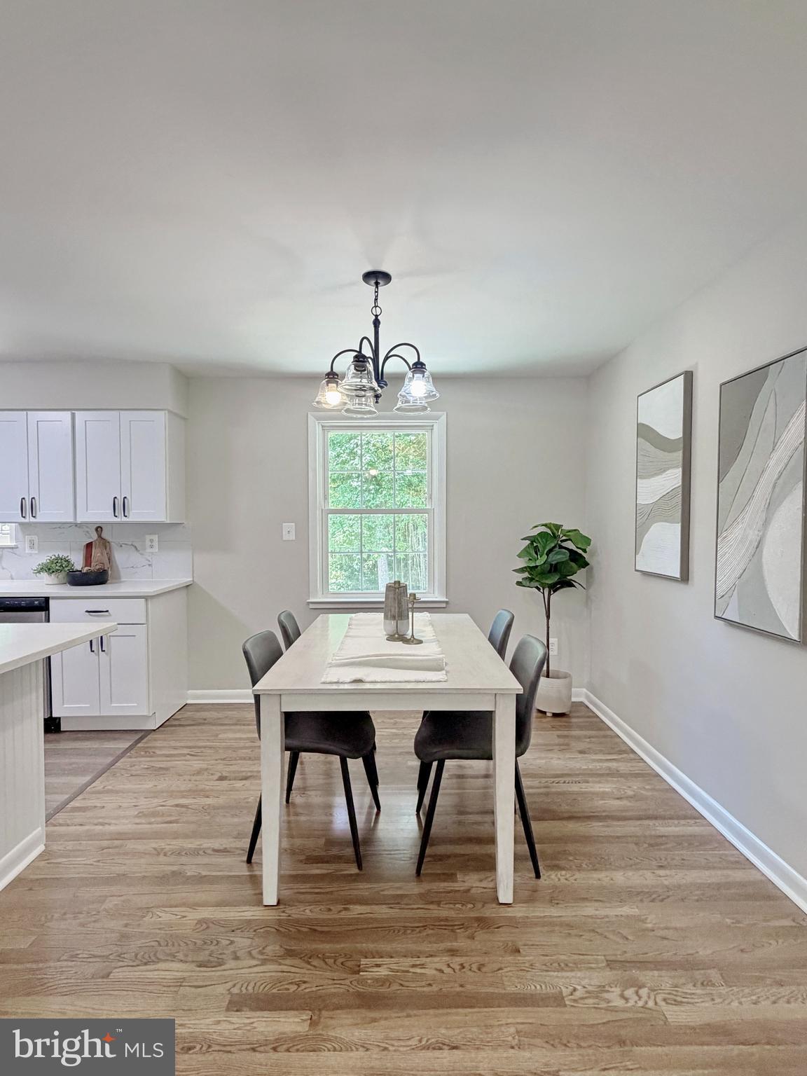 WARRINGTON HILLS - Residential