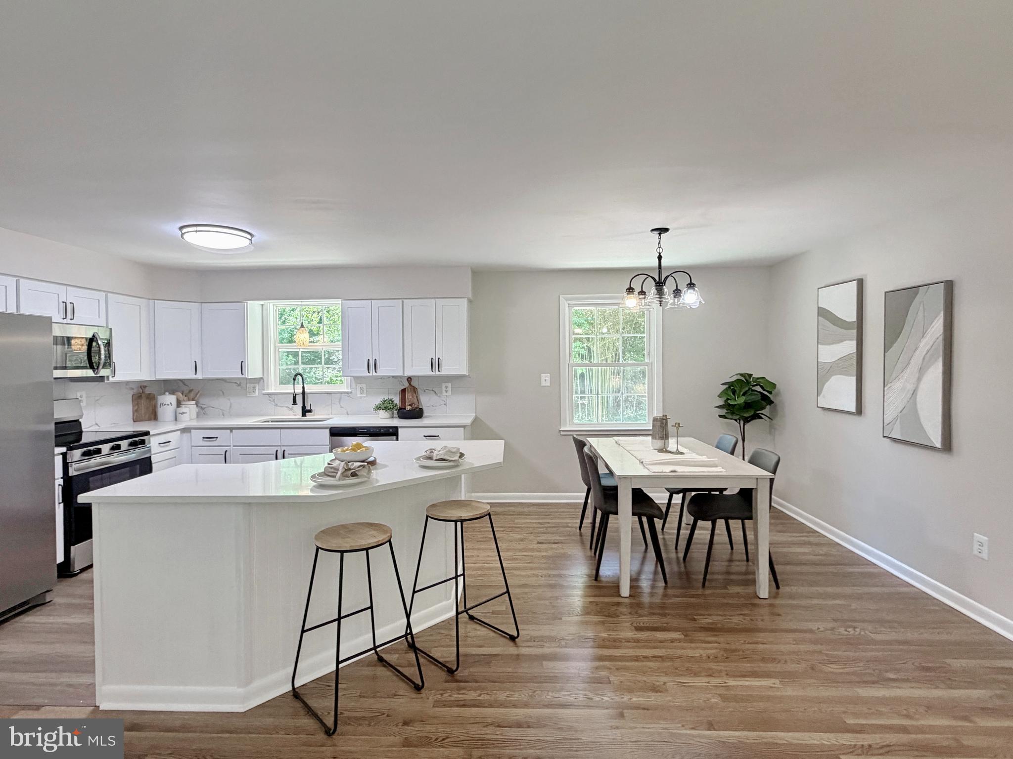 WARRINGTON HILLS - Residential