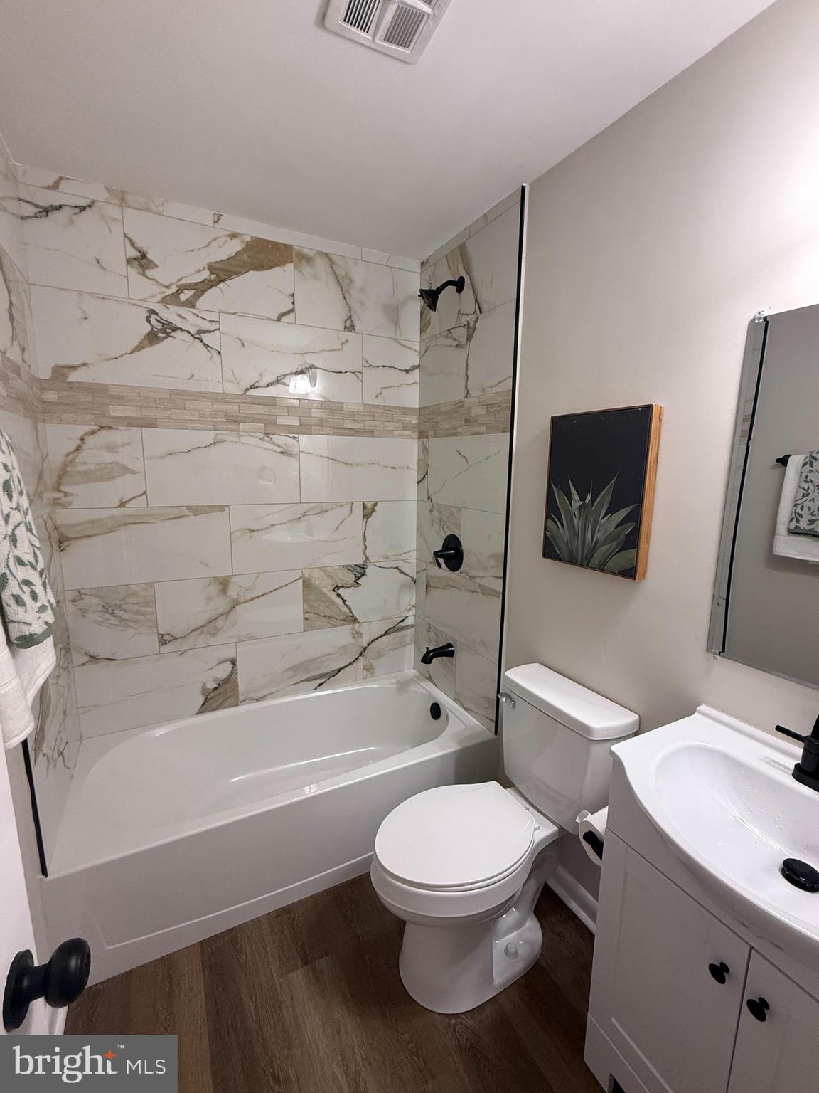 WARRINGTON HILLS - Residential