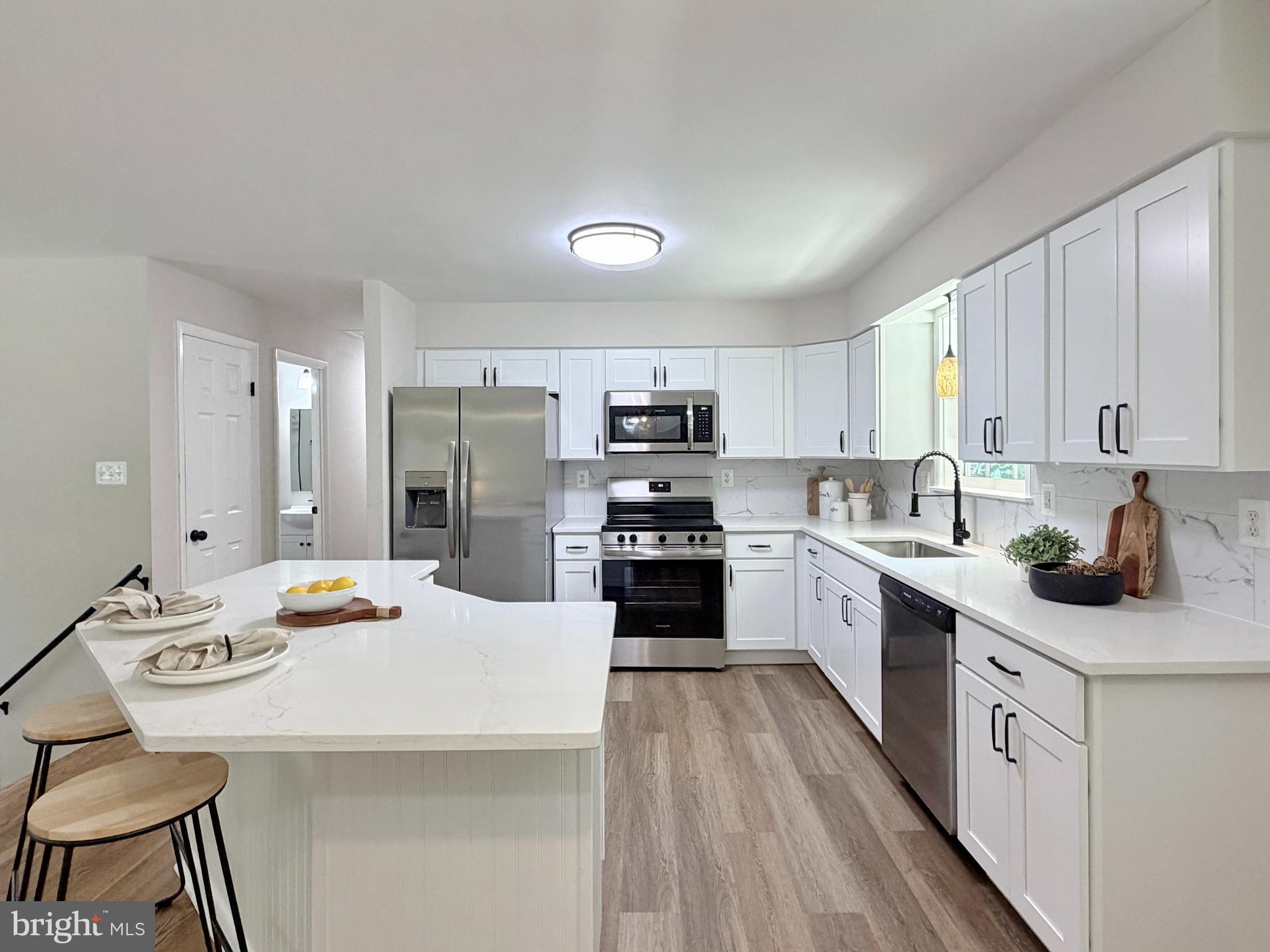 WARRINGTON HILLS - Residential