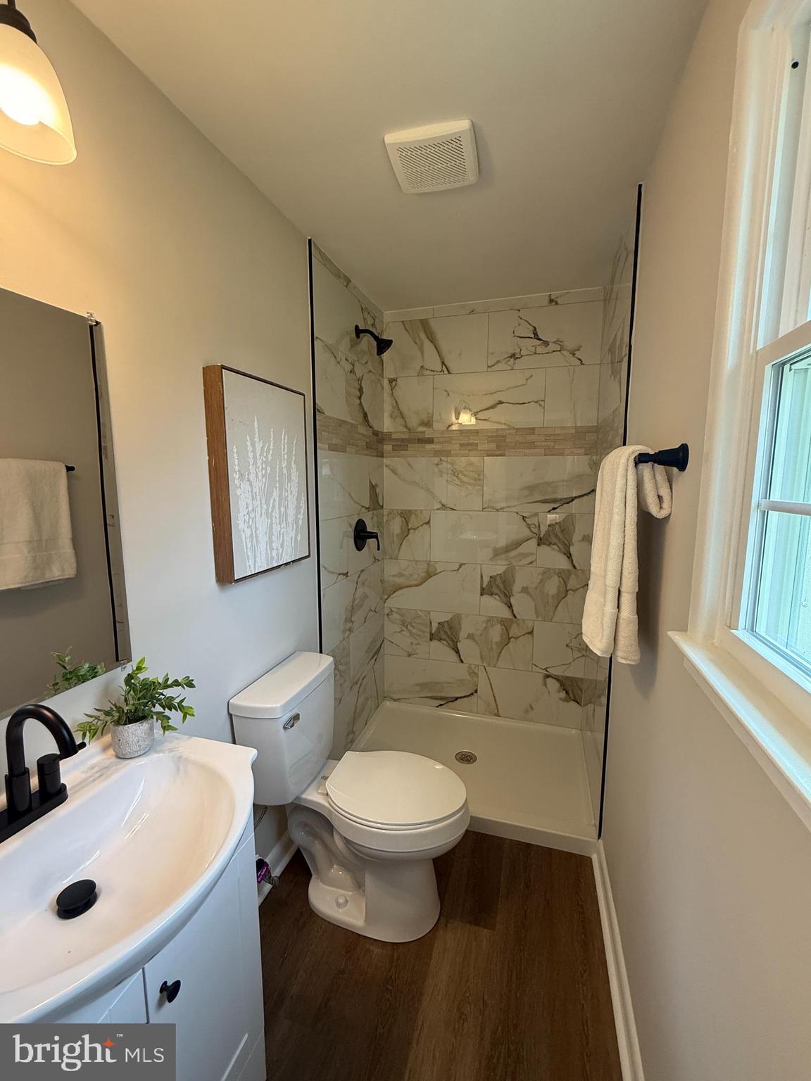 WARRINGTON HILLS - Residential