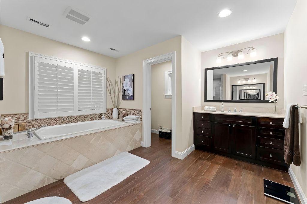 PARKWOOD - Residential