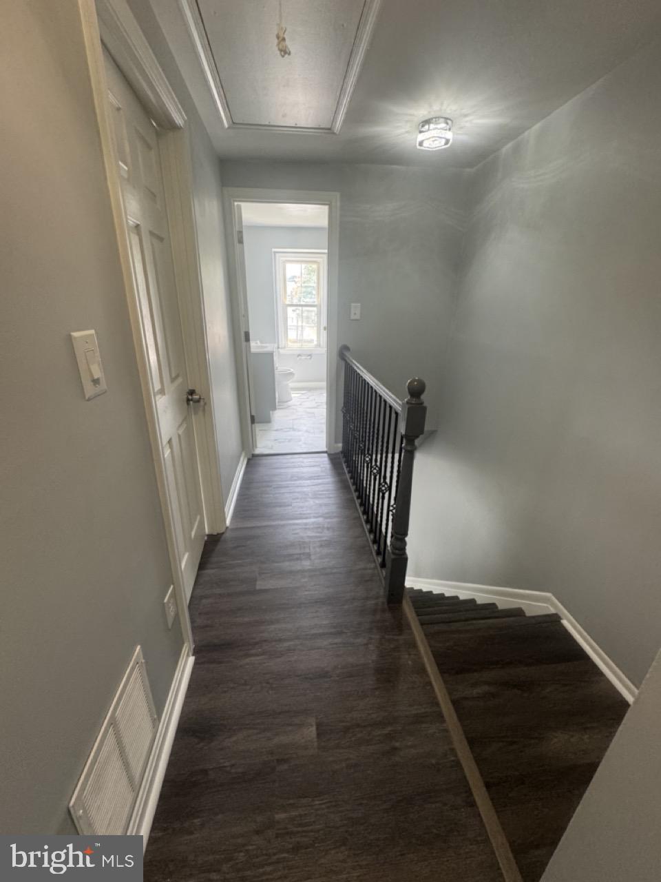 HOLLAND HILL - Residential