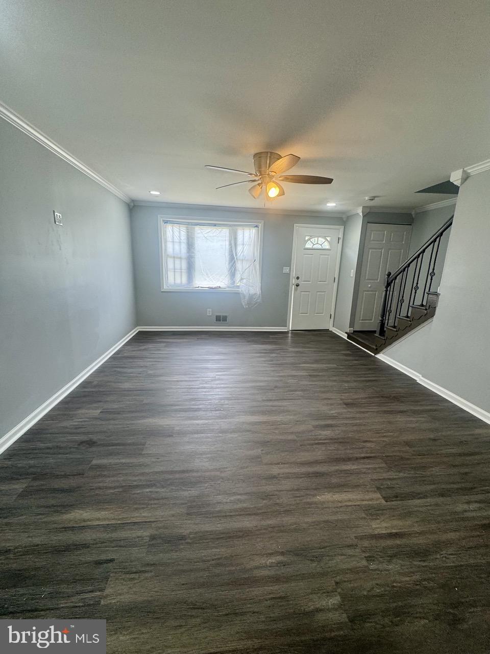 HOLLAND HILL - Residential