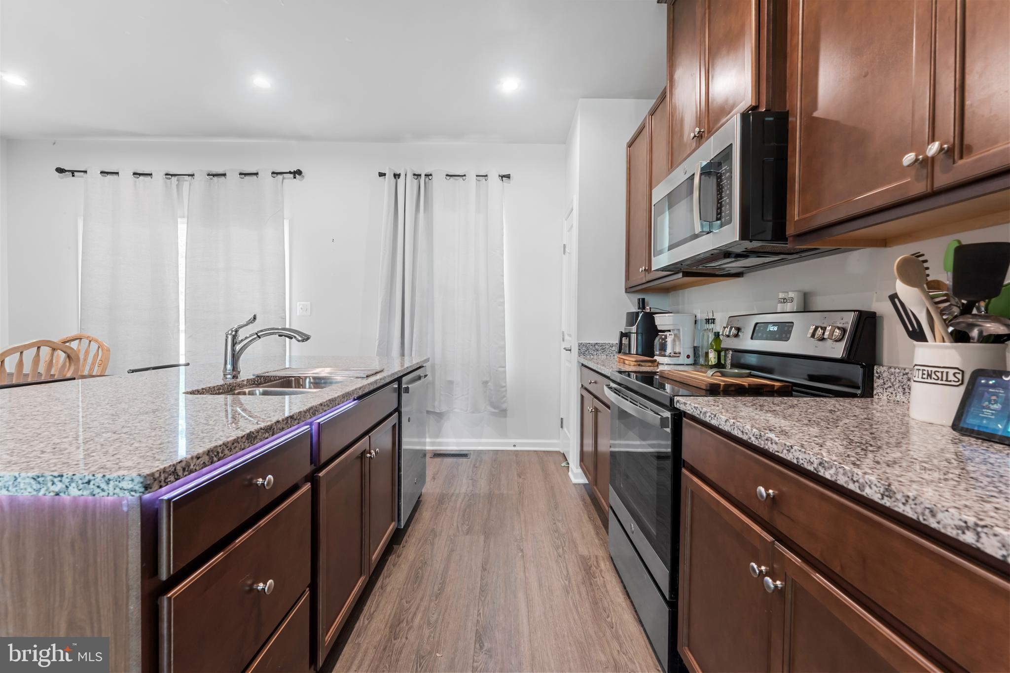 WILDERNESS SHORES - Residential