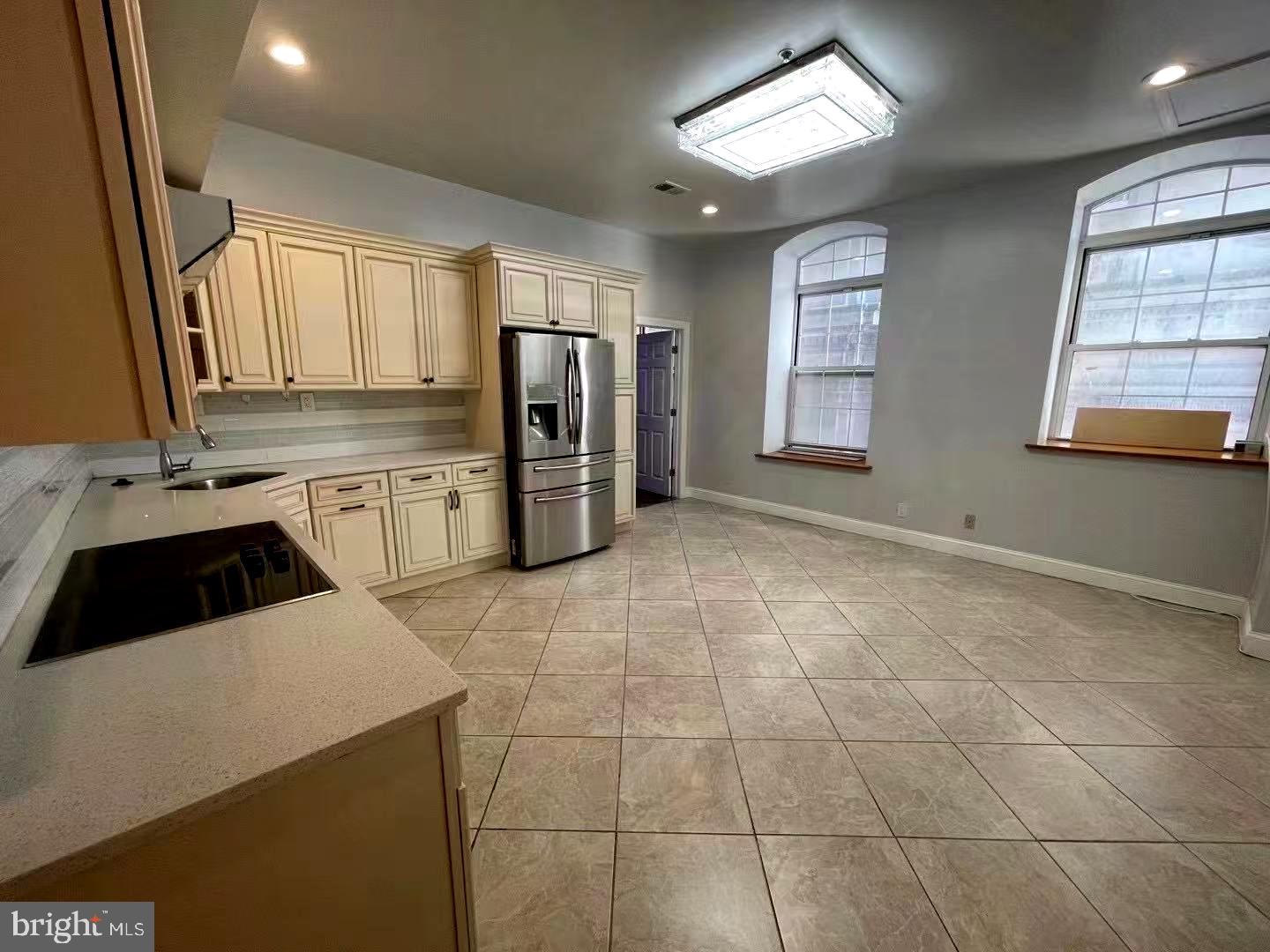 CHINATOWN - Residential