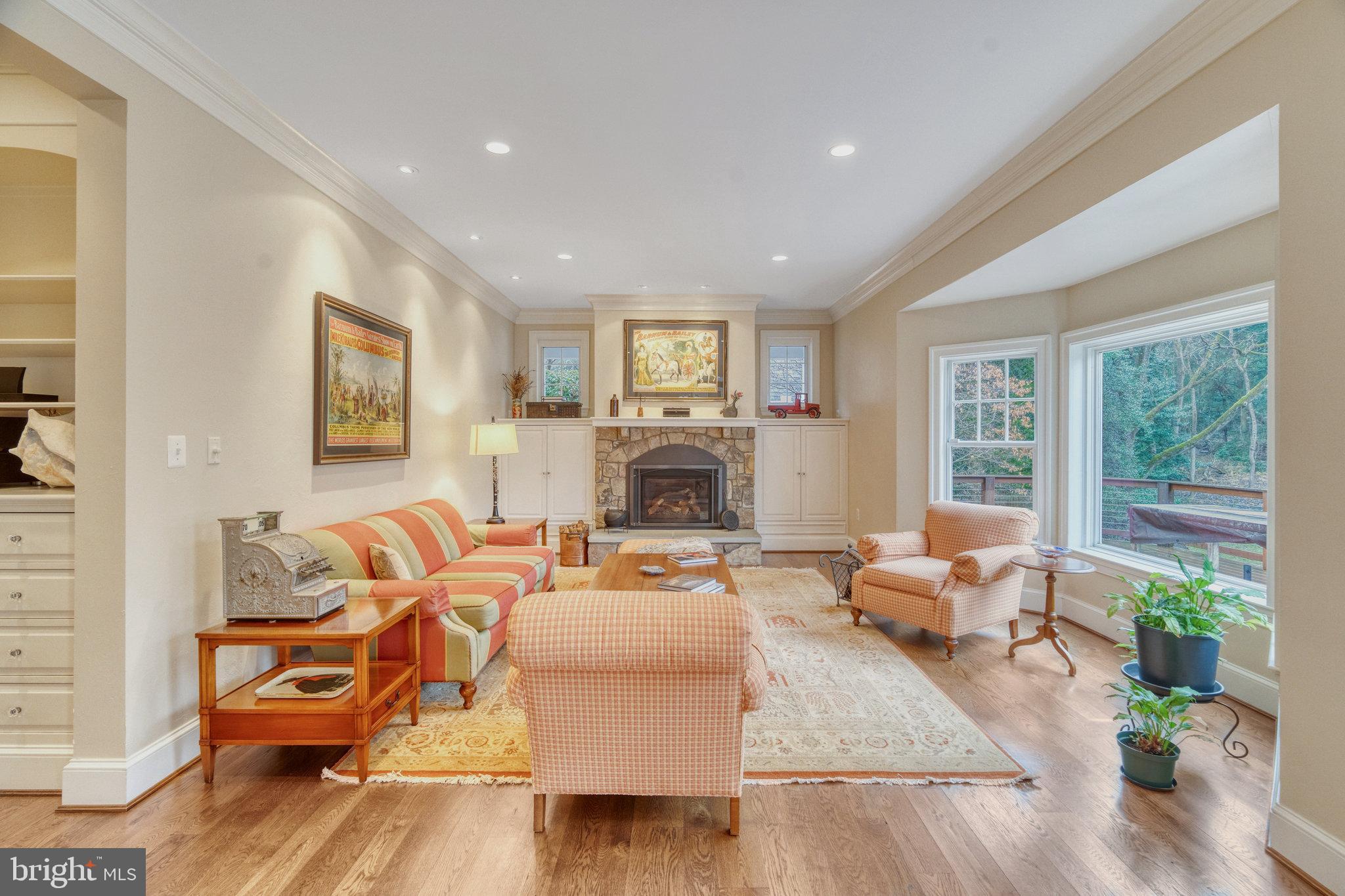 LAKE WINDERMERE - Residential