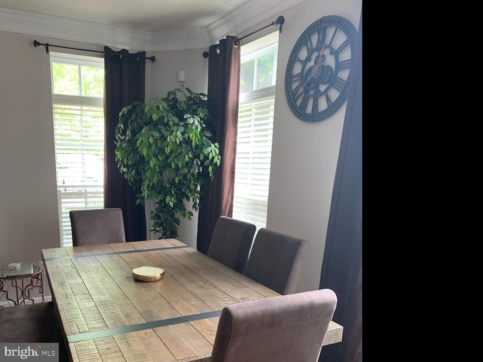 RESIDENCES AT LANSDOWNE - Residential Lease