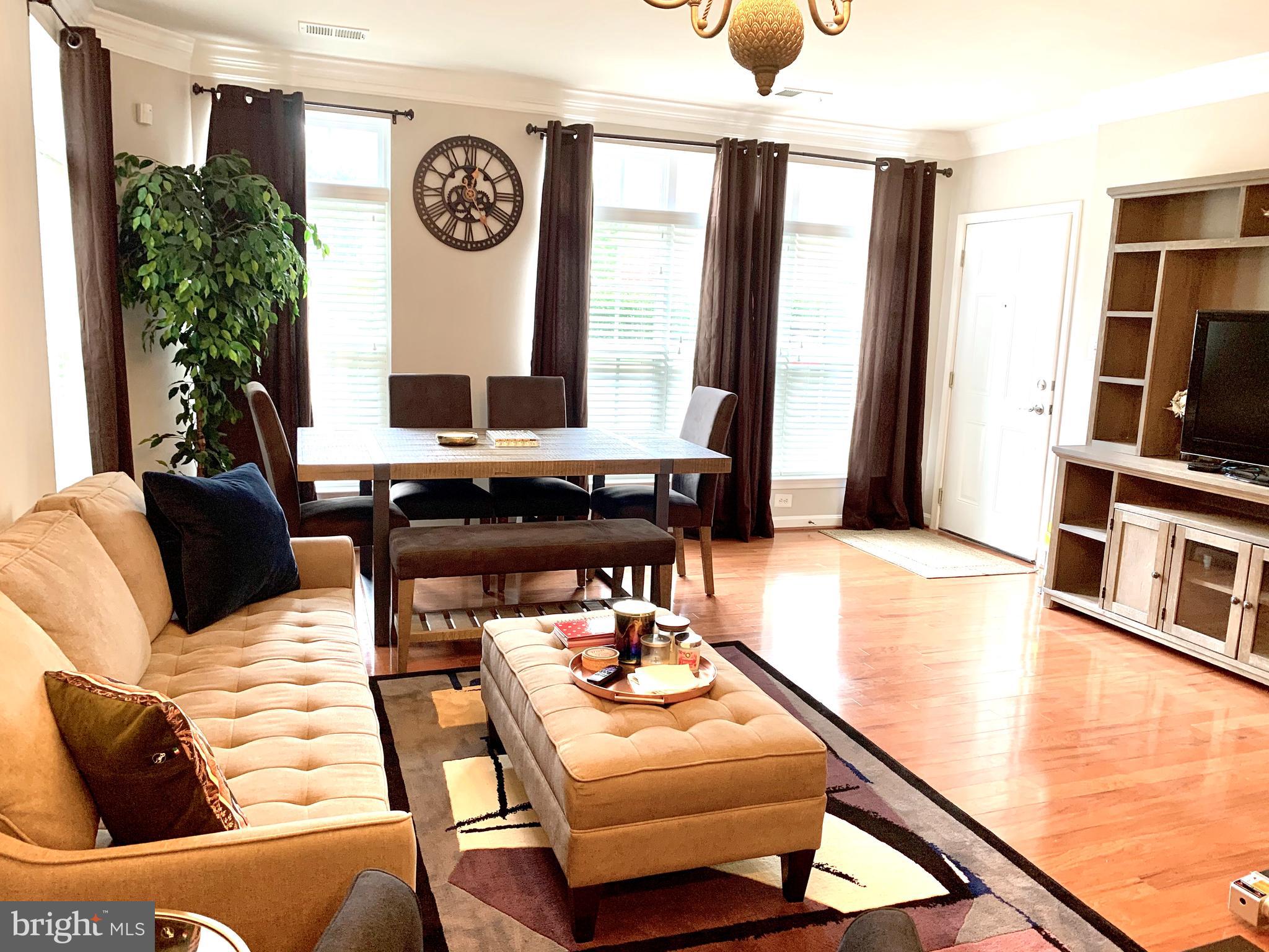 RESIDENCES AT LANSDOWNE - Residential Lease