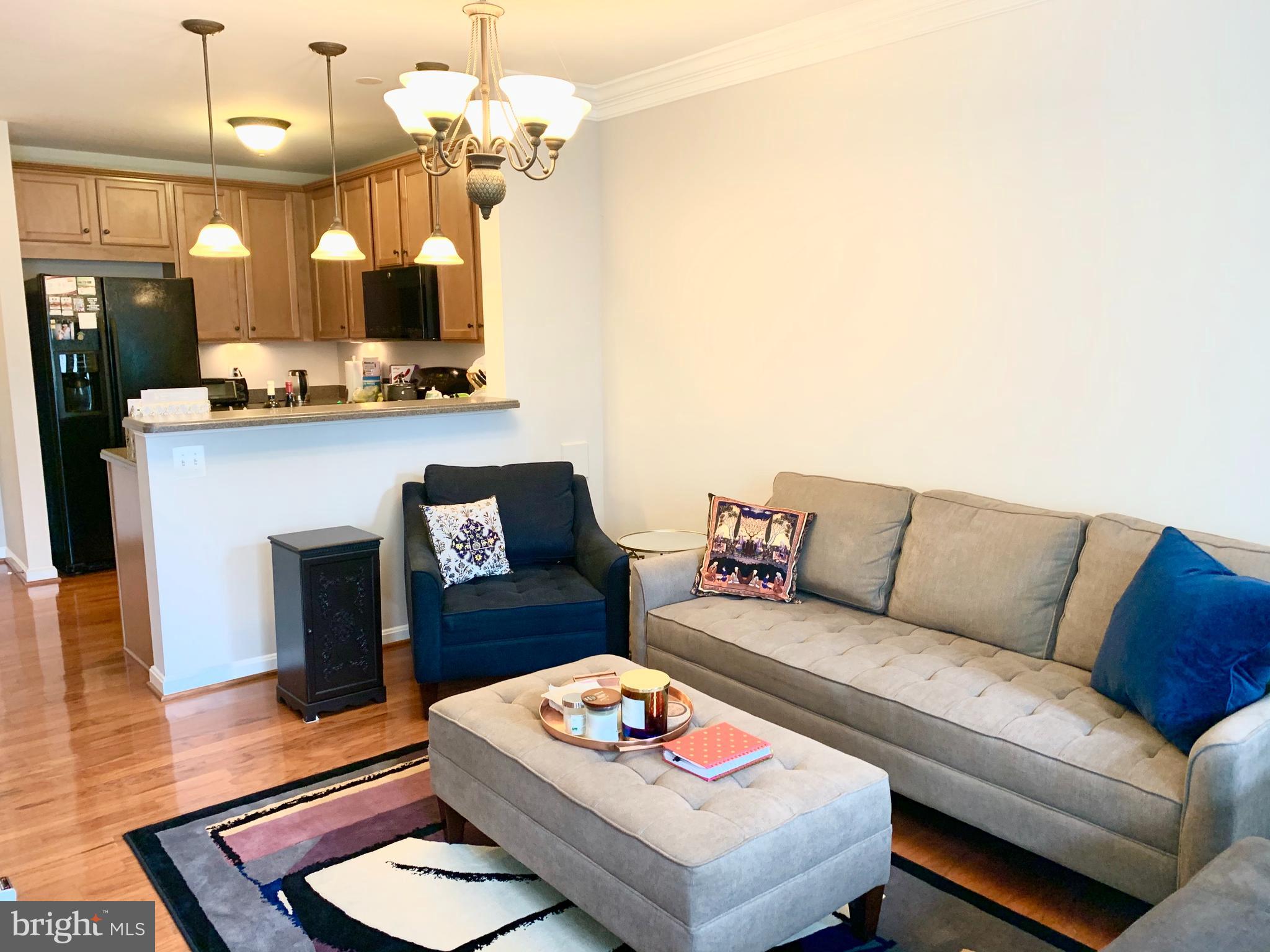 RESIDENCES AT LANSDOWNE - Residential Lease