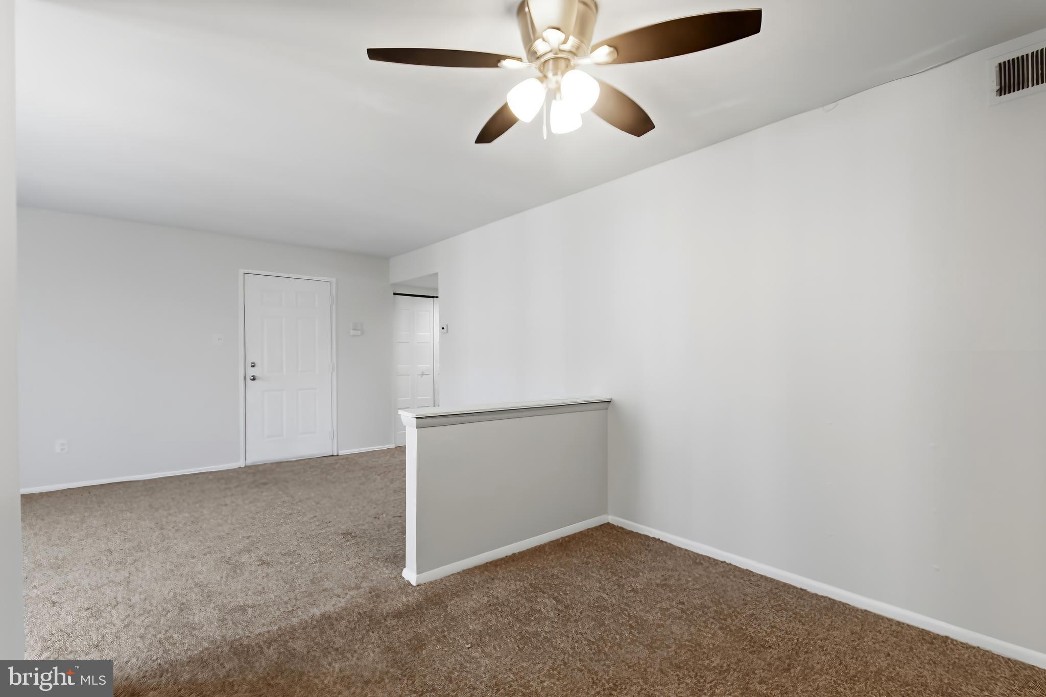 BENTLEY SQUARE - Residential
