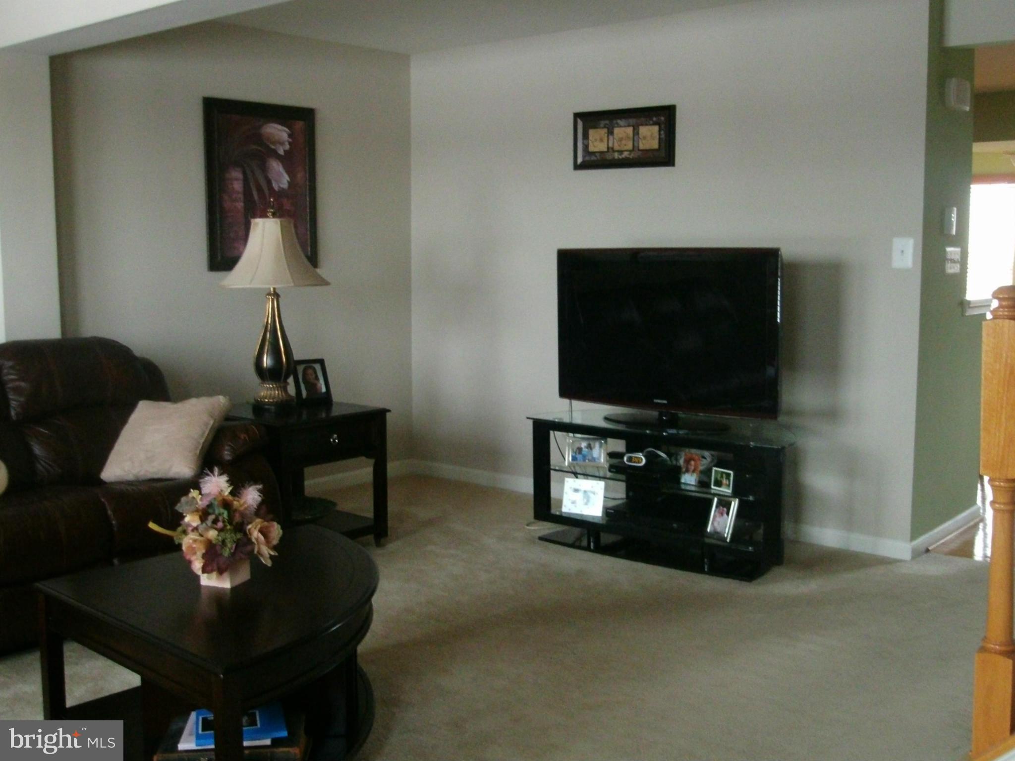 LAKELAND PLACE - Residential