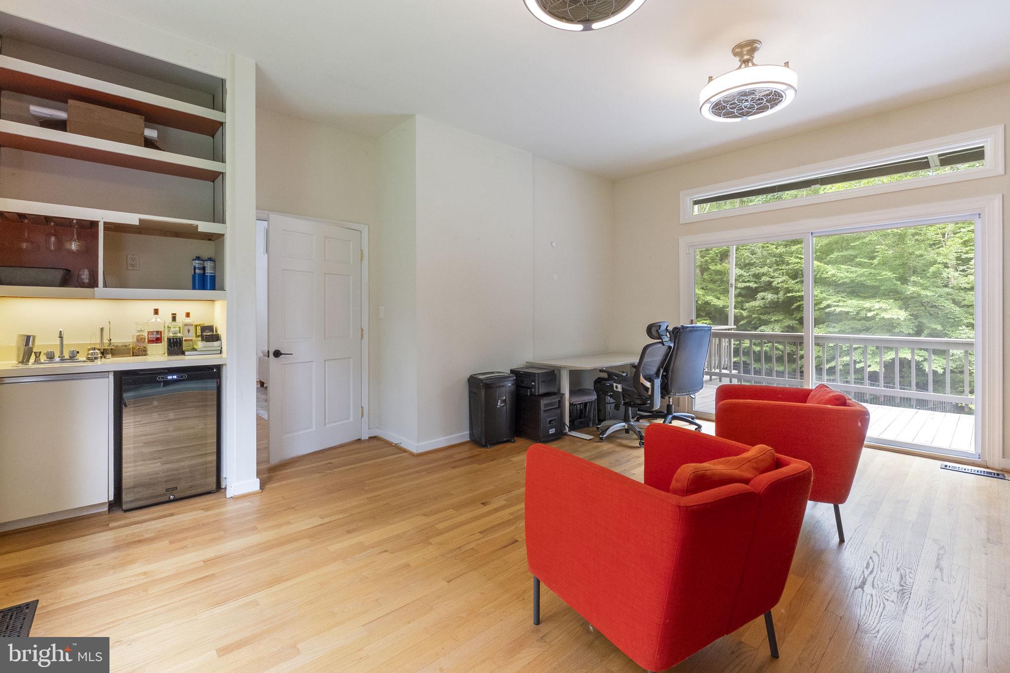 DOMINION VALLEY HUNT - Residential