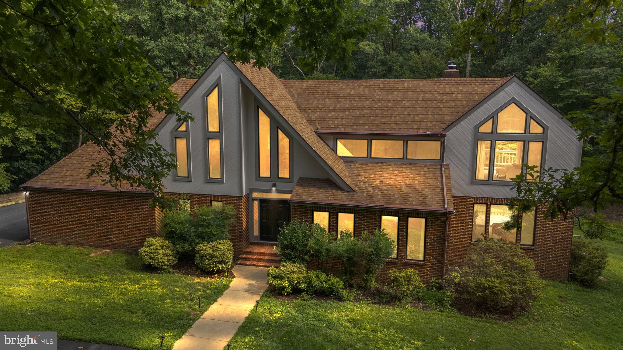 DOMINION VALLEY HUNT - Residential