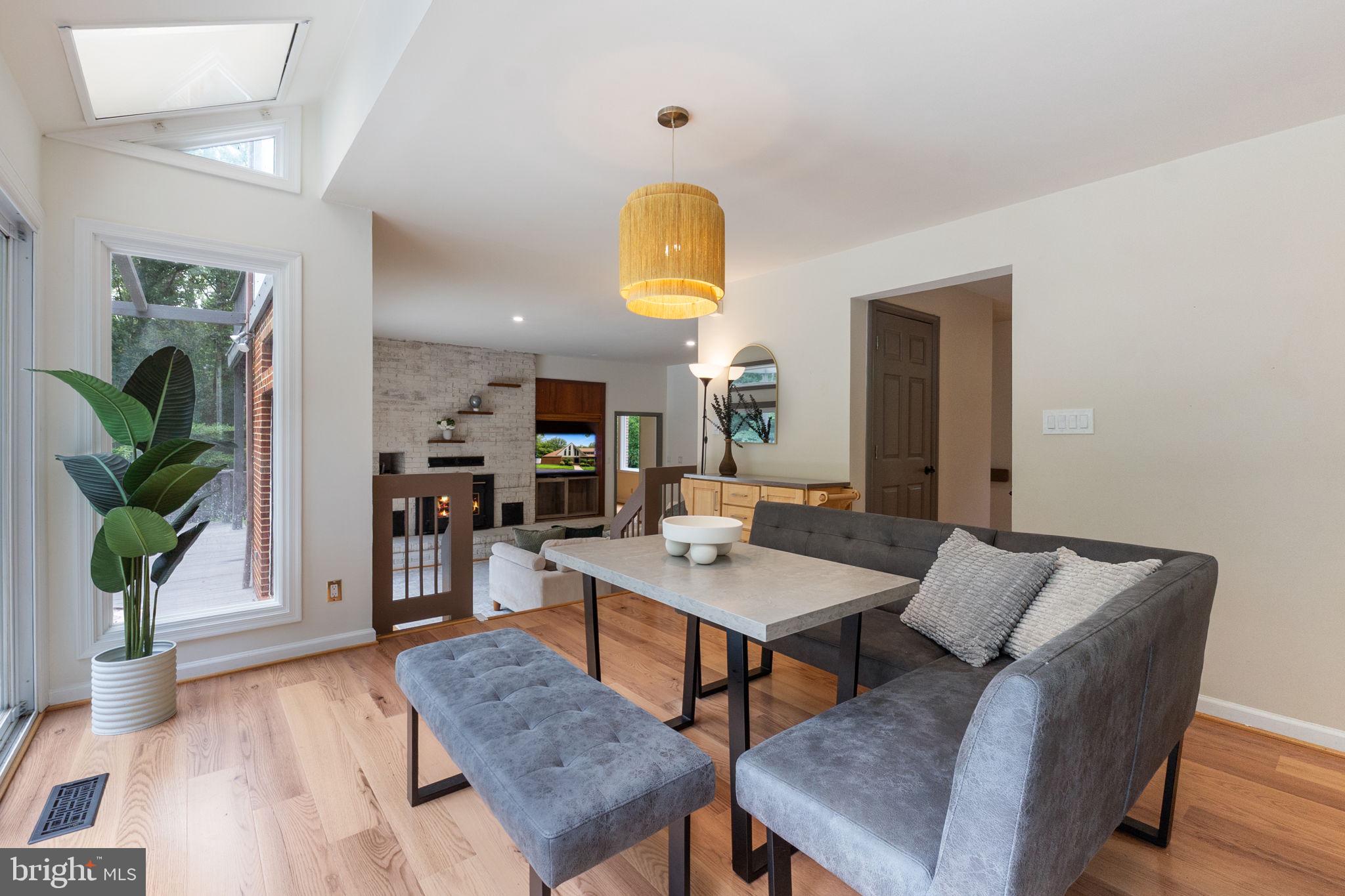 DOMINION VALLEY HUNT - Residential