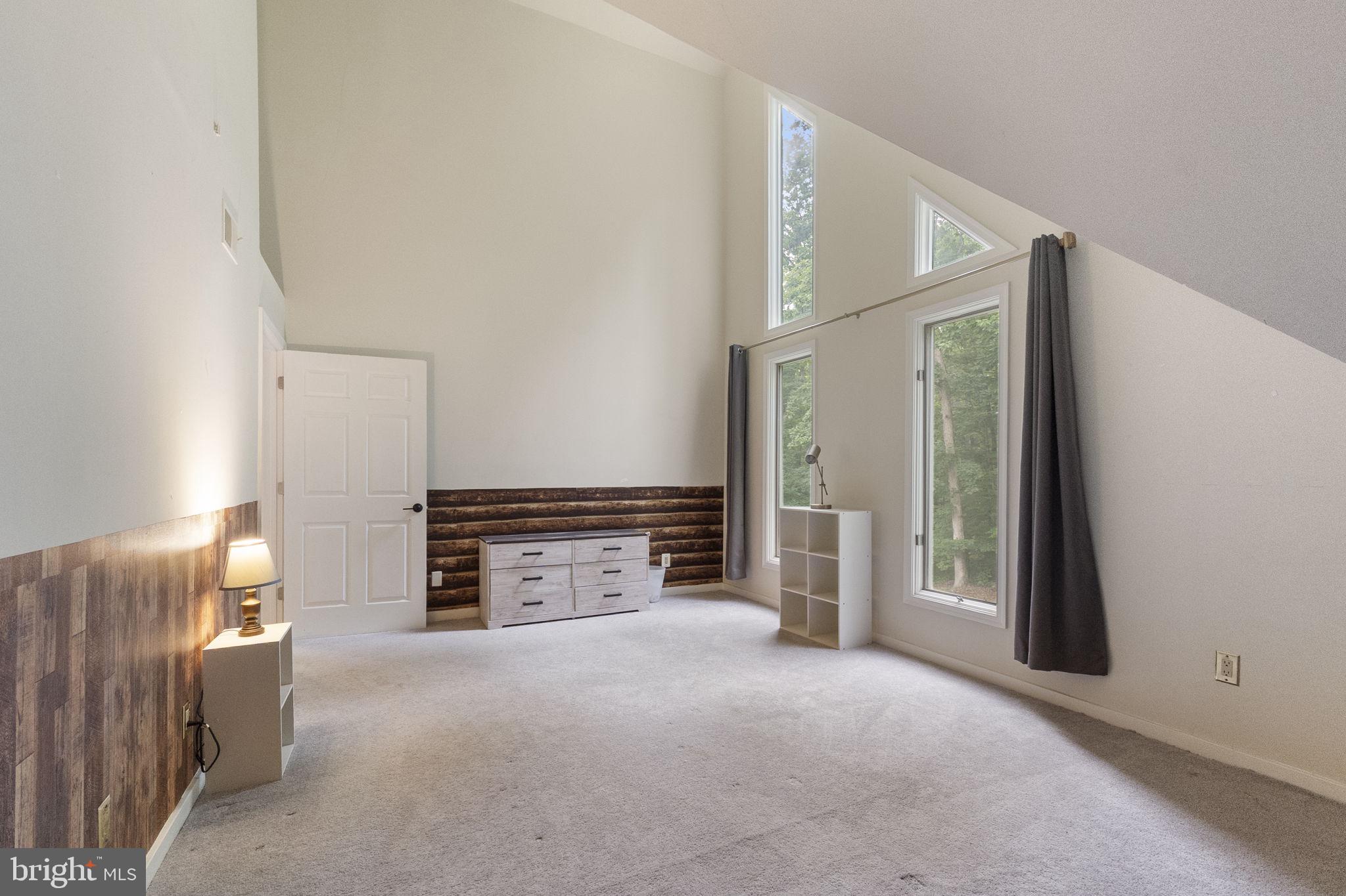 DOMINION VALLEY HUNT - Residential