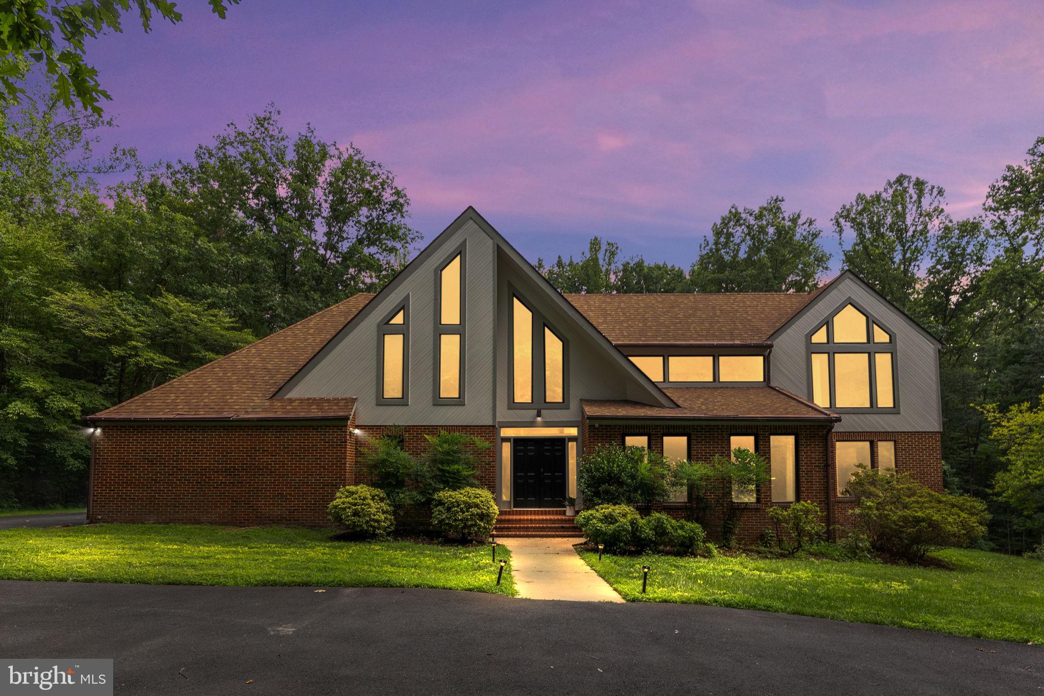 DOMINION VALLEY HUNT - Residential