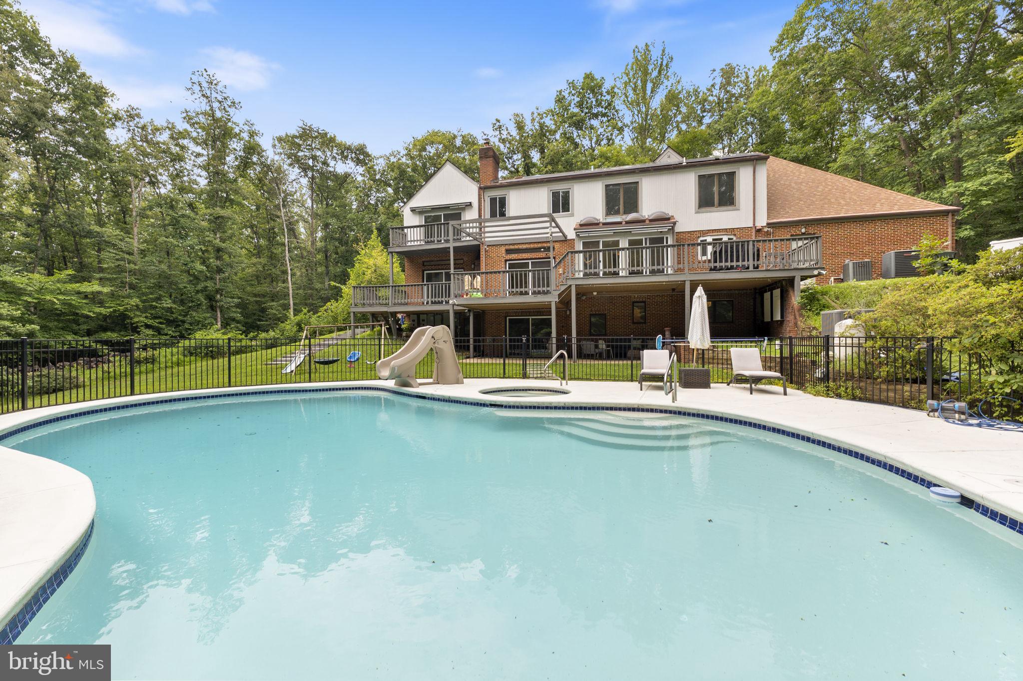 DOMINION VALLEY HUNT - Residential