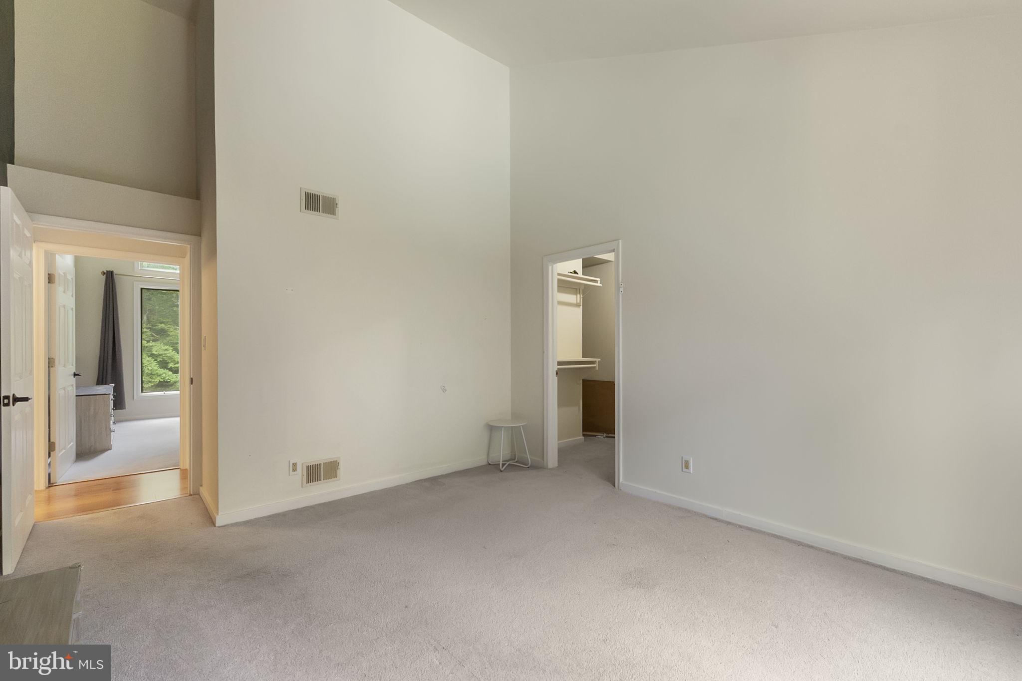 DOMINION VALLEY HUNT - Residential