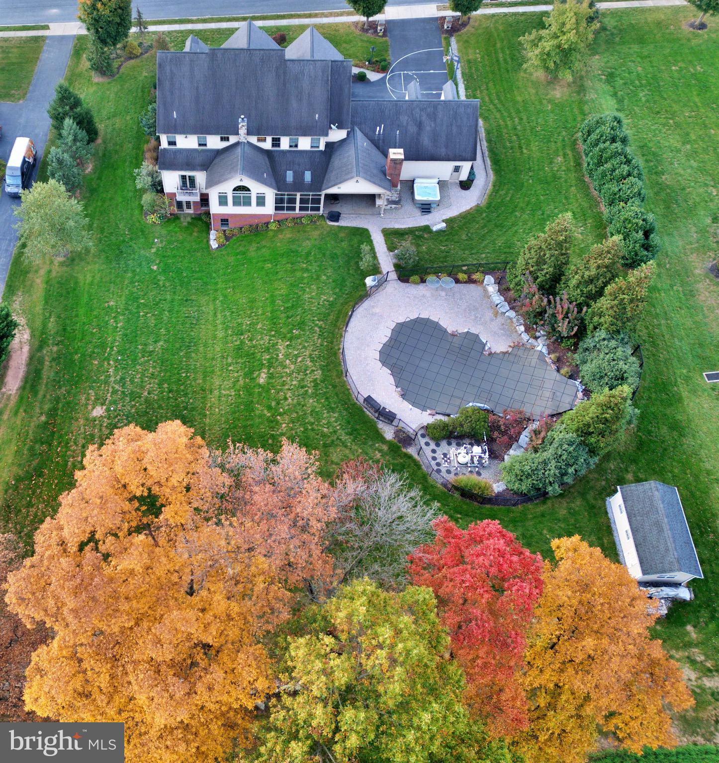 SUMMIT AT STONEMILL - Residential