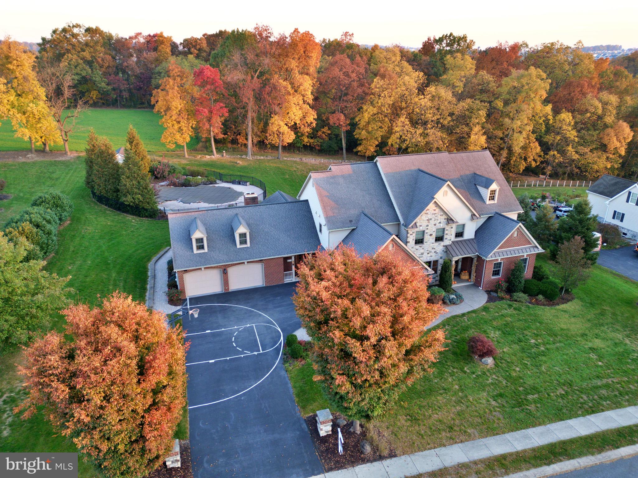 SUMMIT AT STONEMILL - Residential