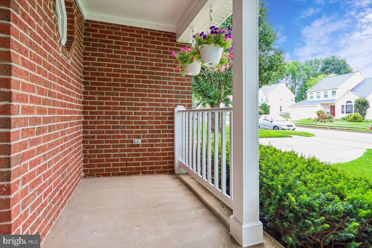 CHANTILLY HIGHLANDS - Residential