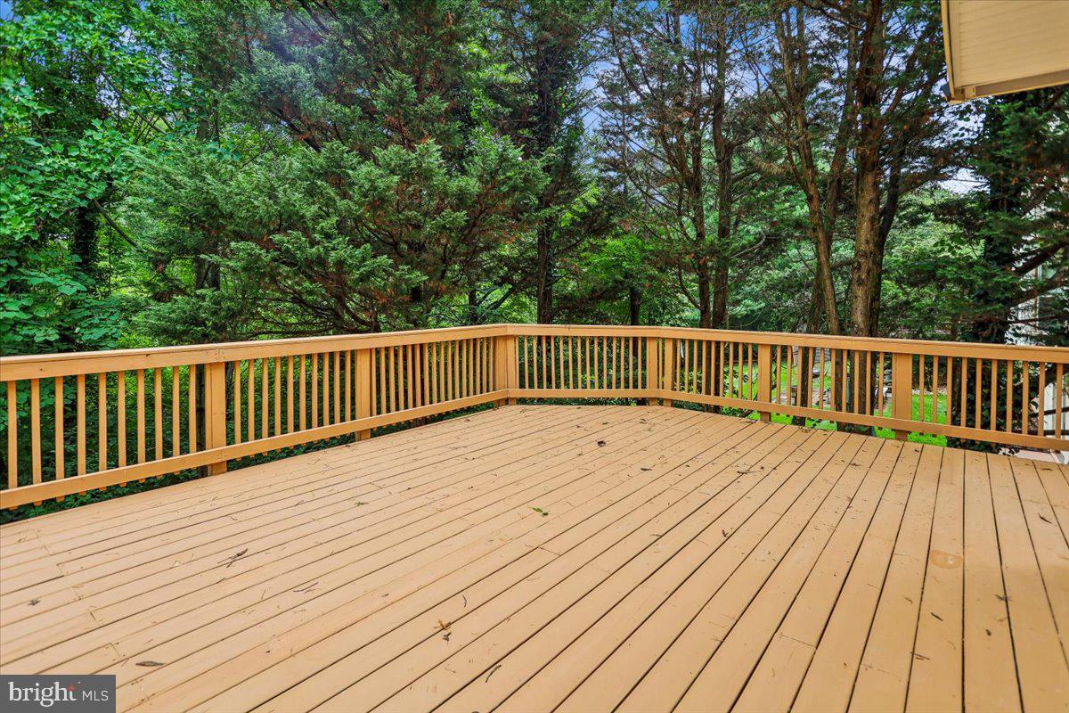 CHANTILLY HIGHLANDS - Residential